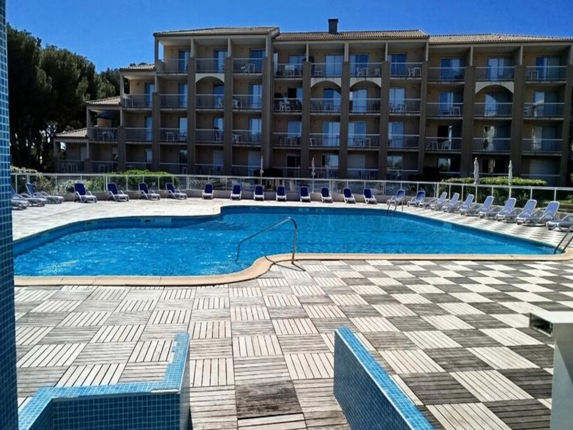 Knus appartement op loopafstand van strand en thermen in Balaruc-les-Bains - foto 15