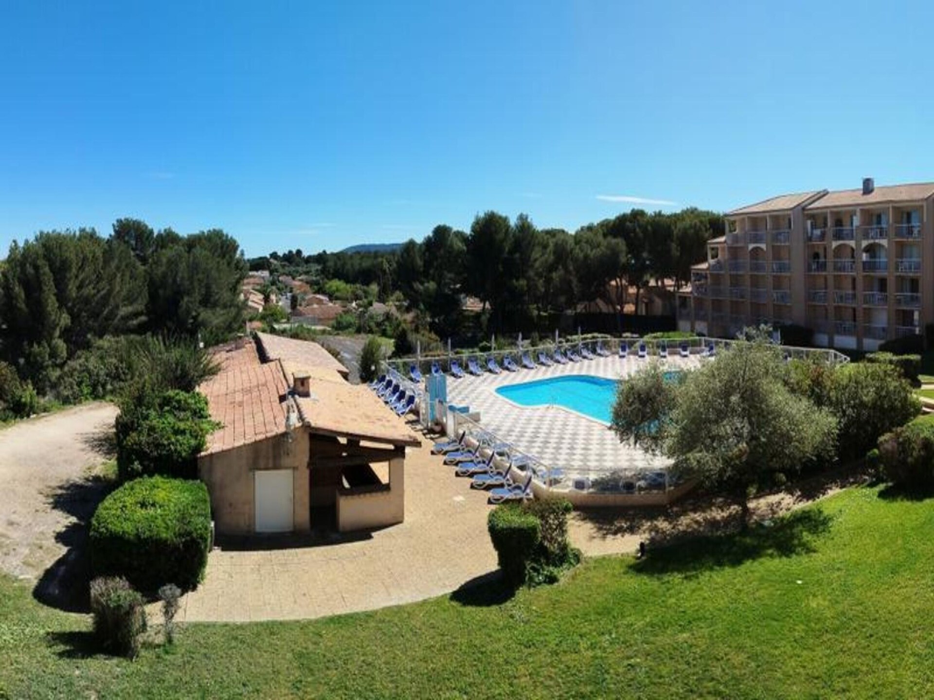 Knus appartement op loopafstand van strand en thermen in Balaruc-les-Bains - foto 21