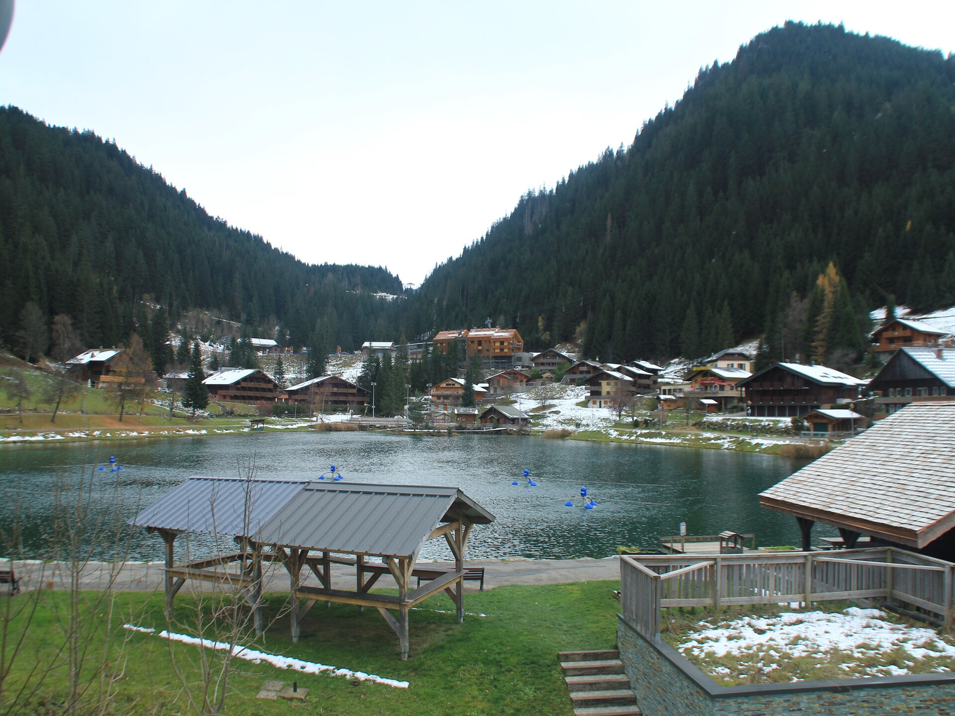 Appartement aan het meer met uitzicht op de Alpen in Châtel - foto 34