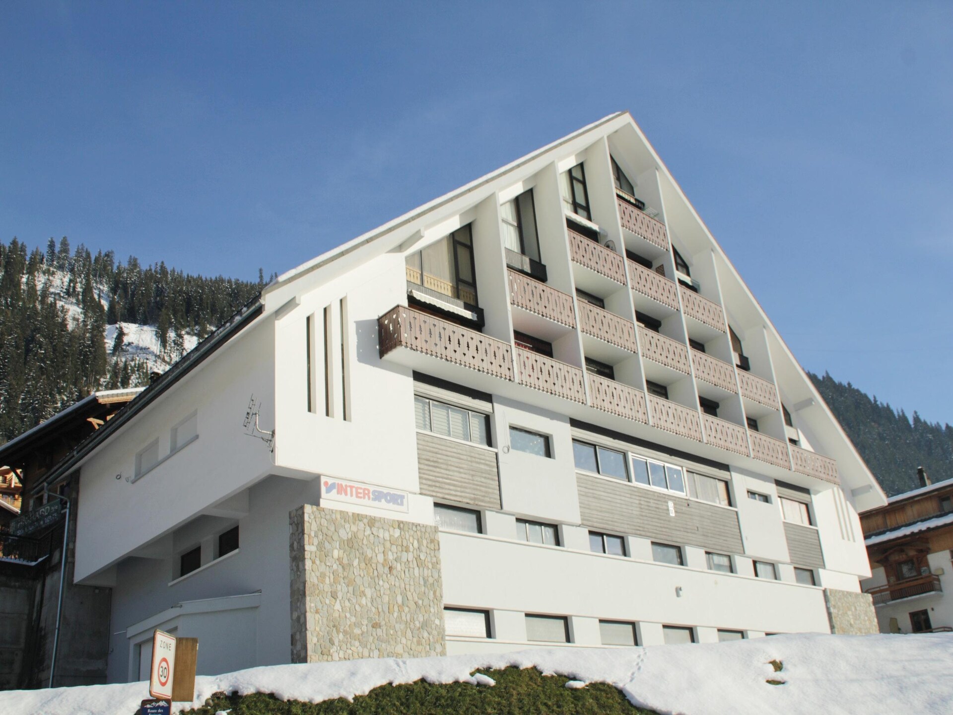Rustiek duplex appartement aan de golfbaan met panoramisch uitzicht in Châtel - foto 1