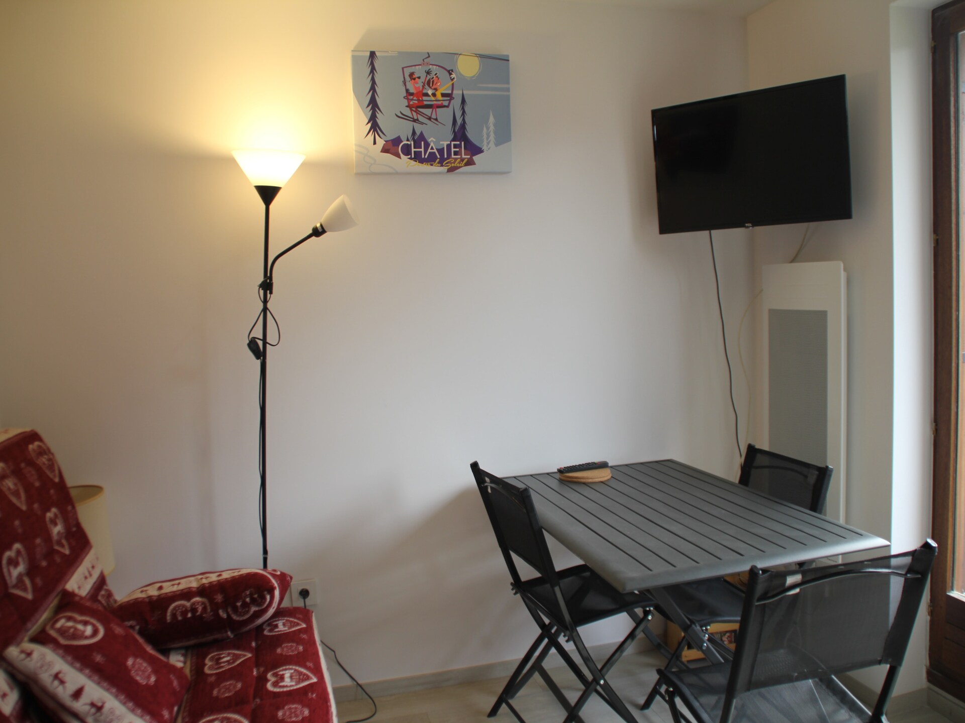 Compact bergappartement met balkon en uitzicht in Châtel - foto 10