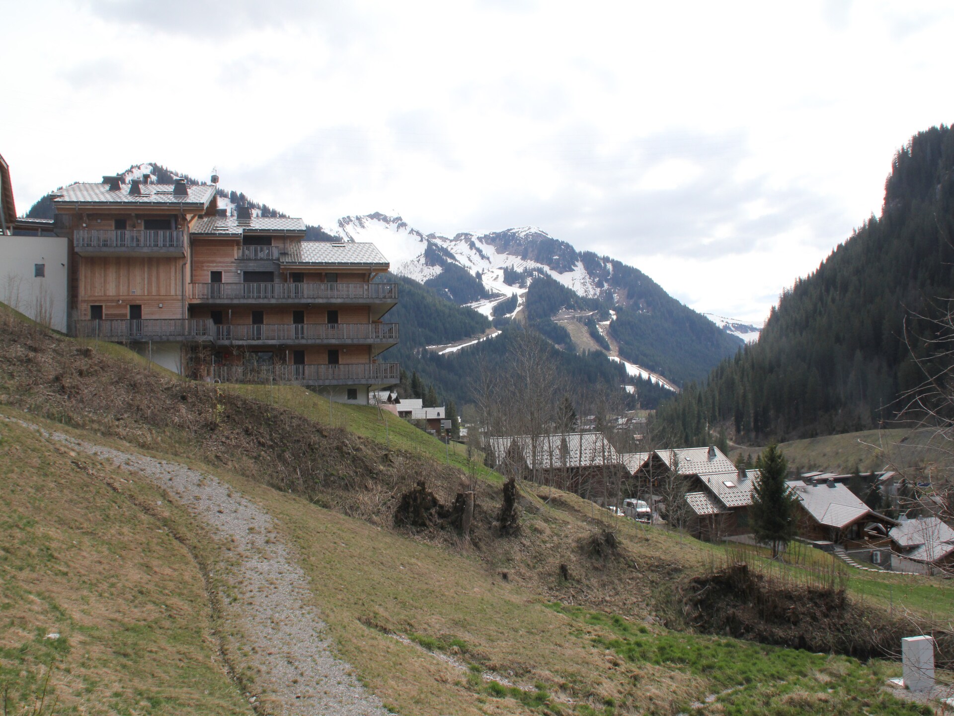 Compact bergappartement met balkon en uitzicht in Châtel - foto 15