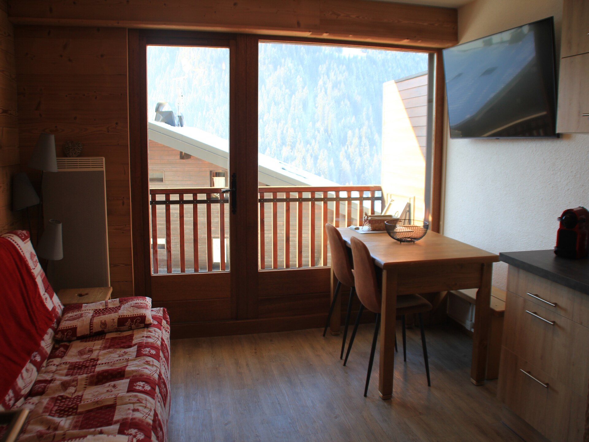 Knus appartement in Châtel met bergzicht, vlakbij skilift en golfbaan - foto 10