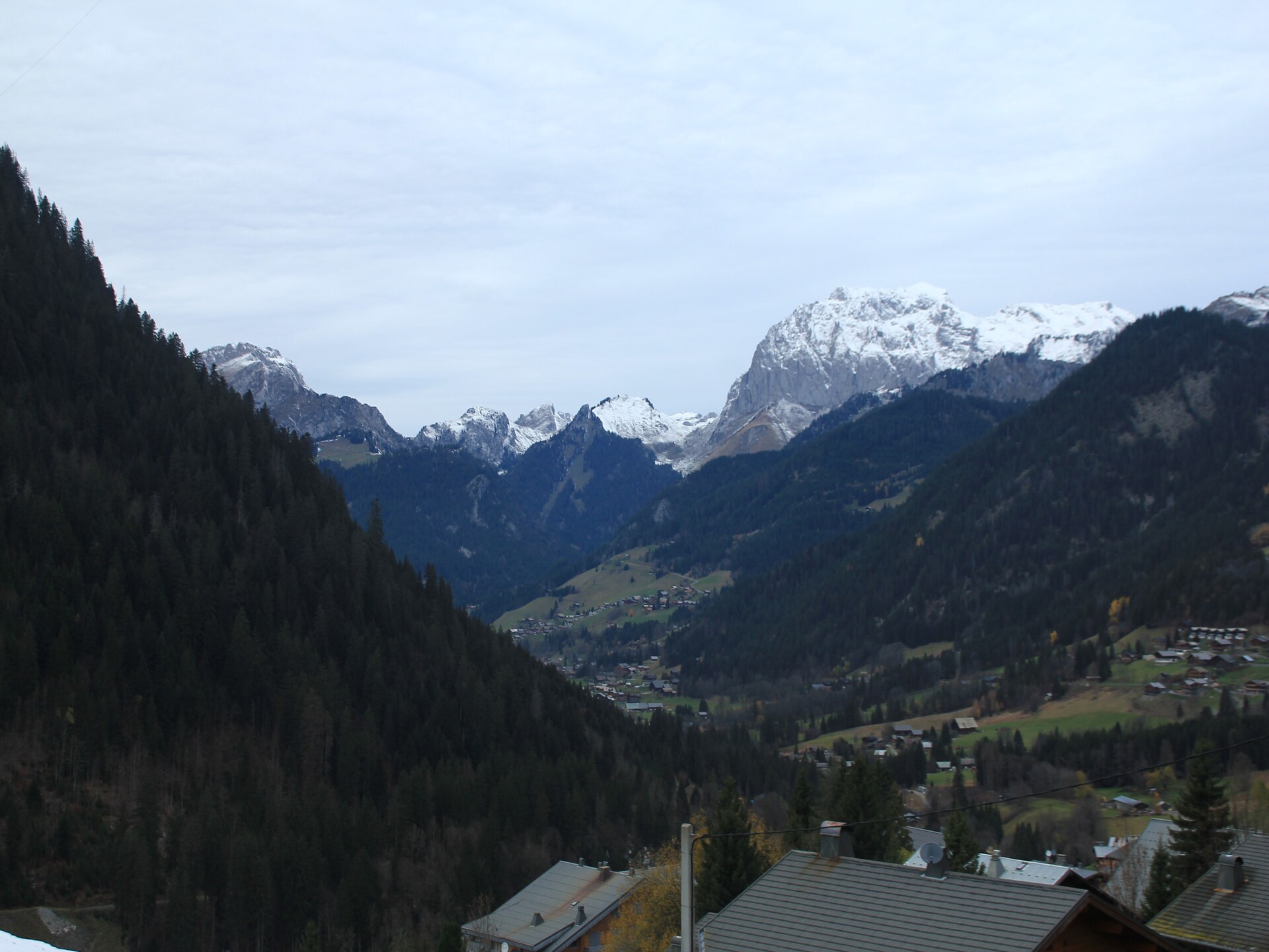 Knus appartement in Châtel met bergzicht, vlakbij skilift en golfbaan - foto 17