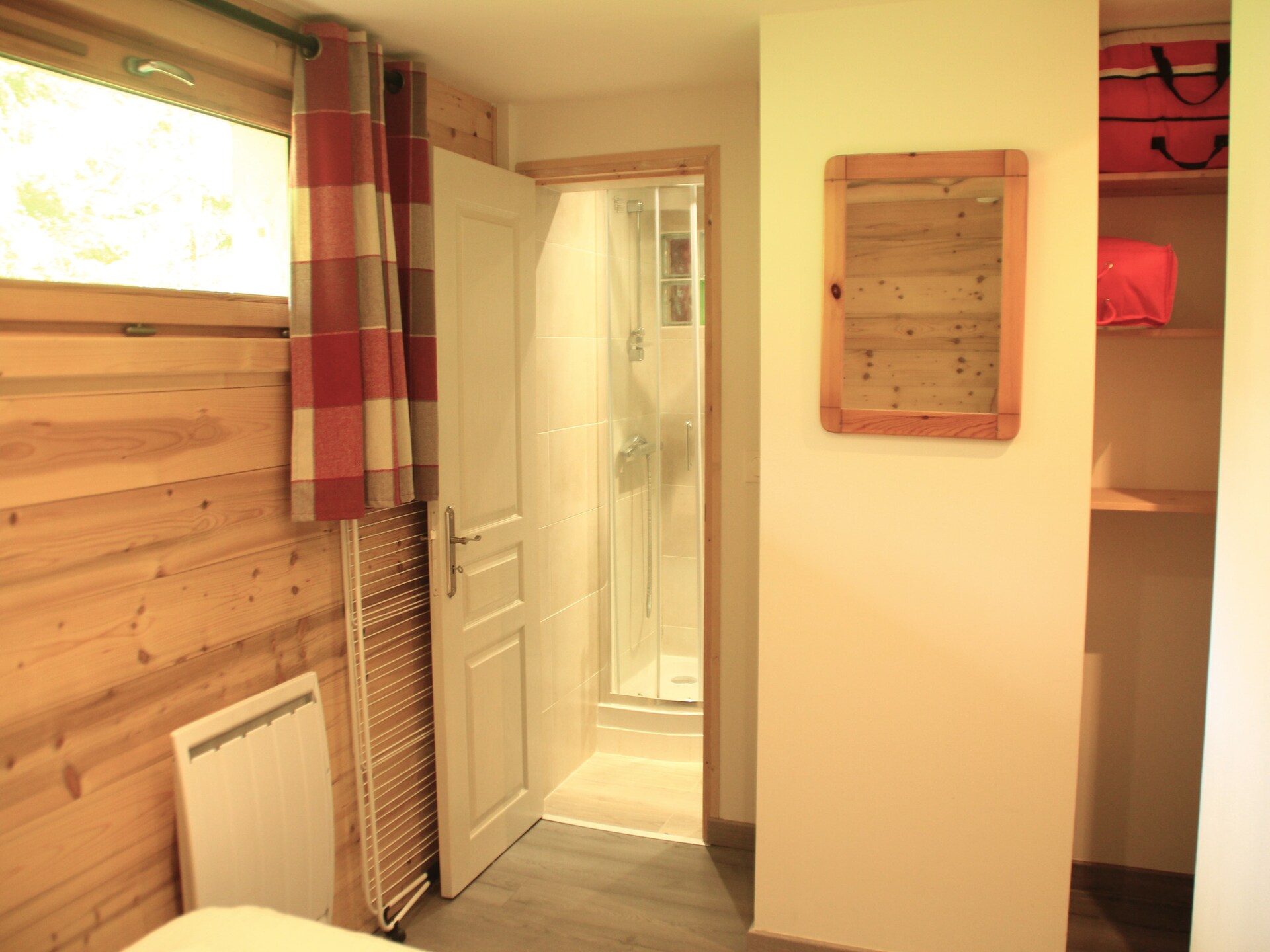Petit Ours Blanc: Rustiek Appartement aan de Golfbaan in Châtel - foto 16