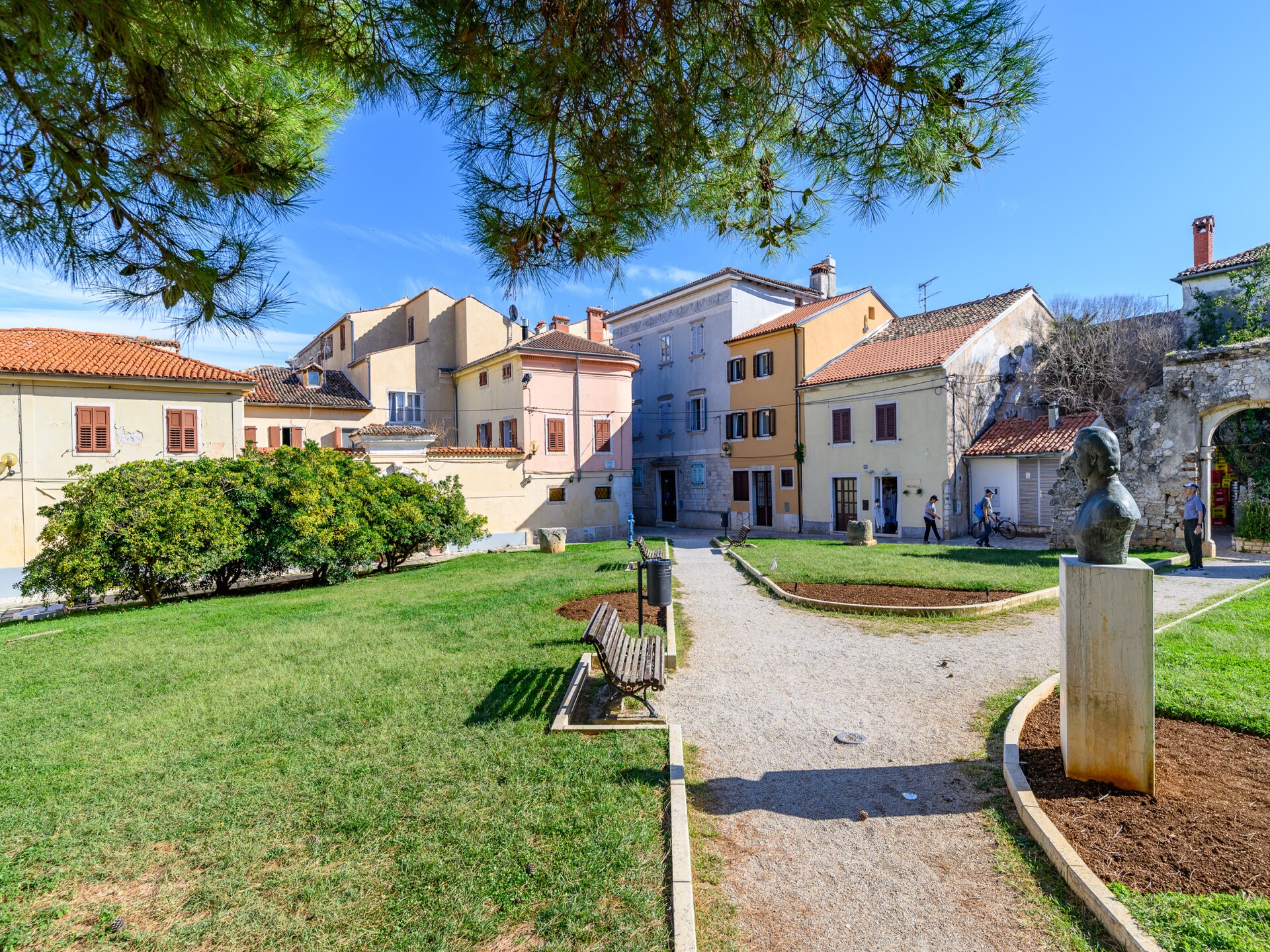 Modern studio-appartement in hartje Porec, 250 meter van het strand - foto 23