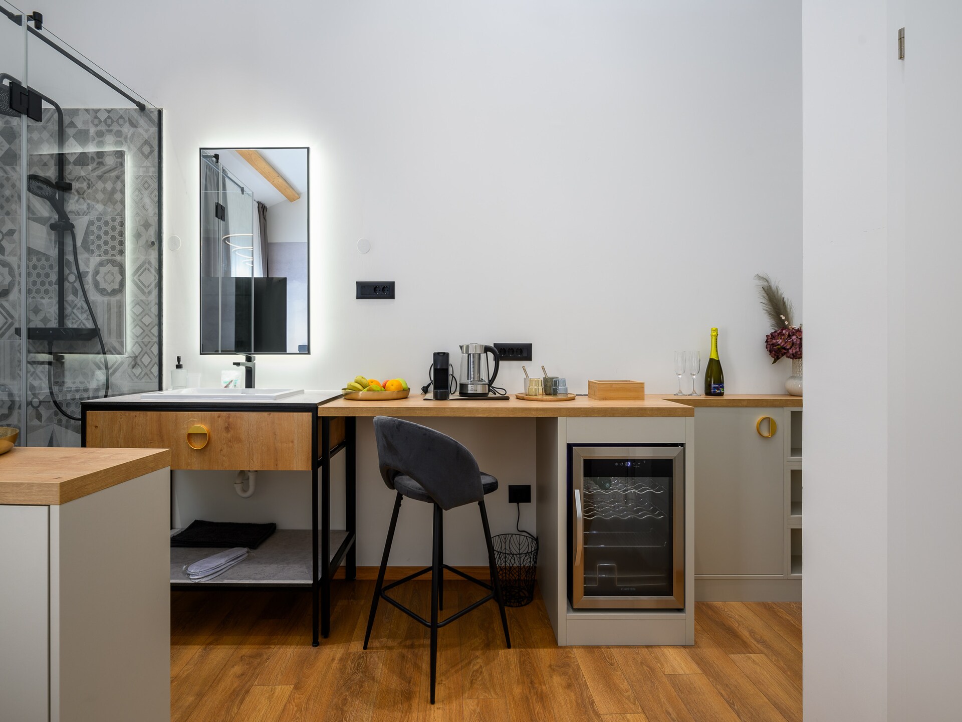 Modern studio-appartement in hartje Porec, 250 meter van het strand - foto 7