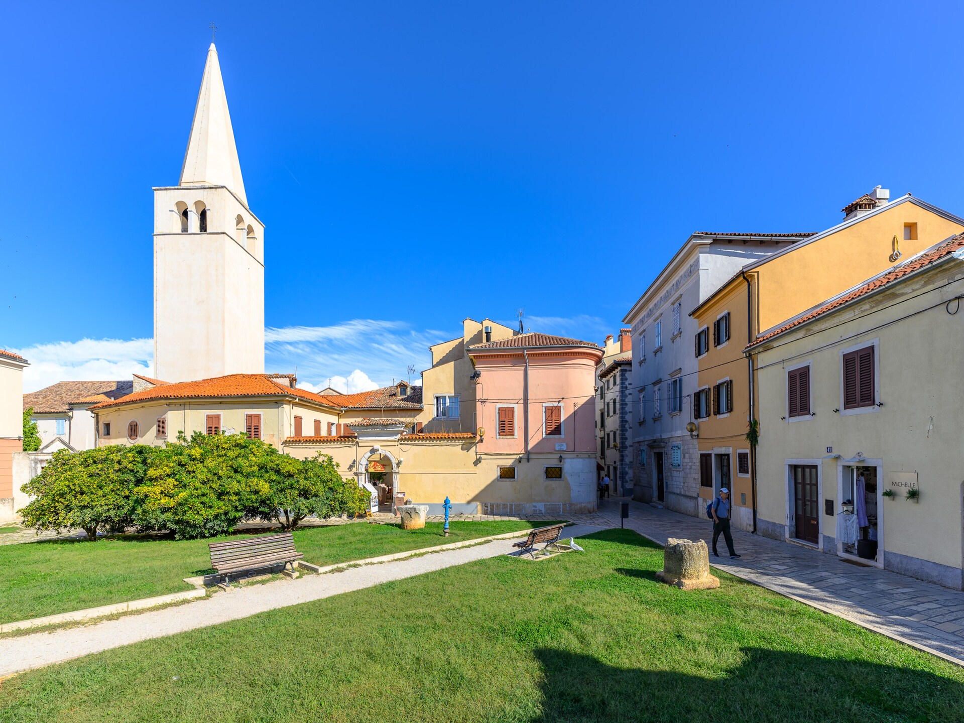 Modern studio-appartement in hartje Porec, 250 meter van het strand - foto 18