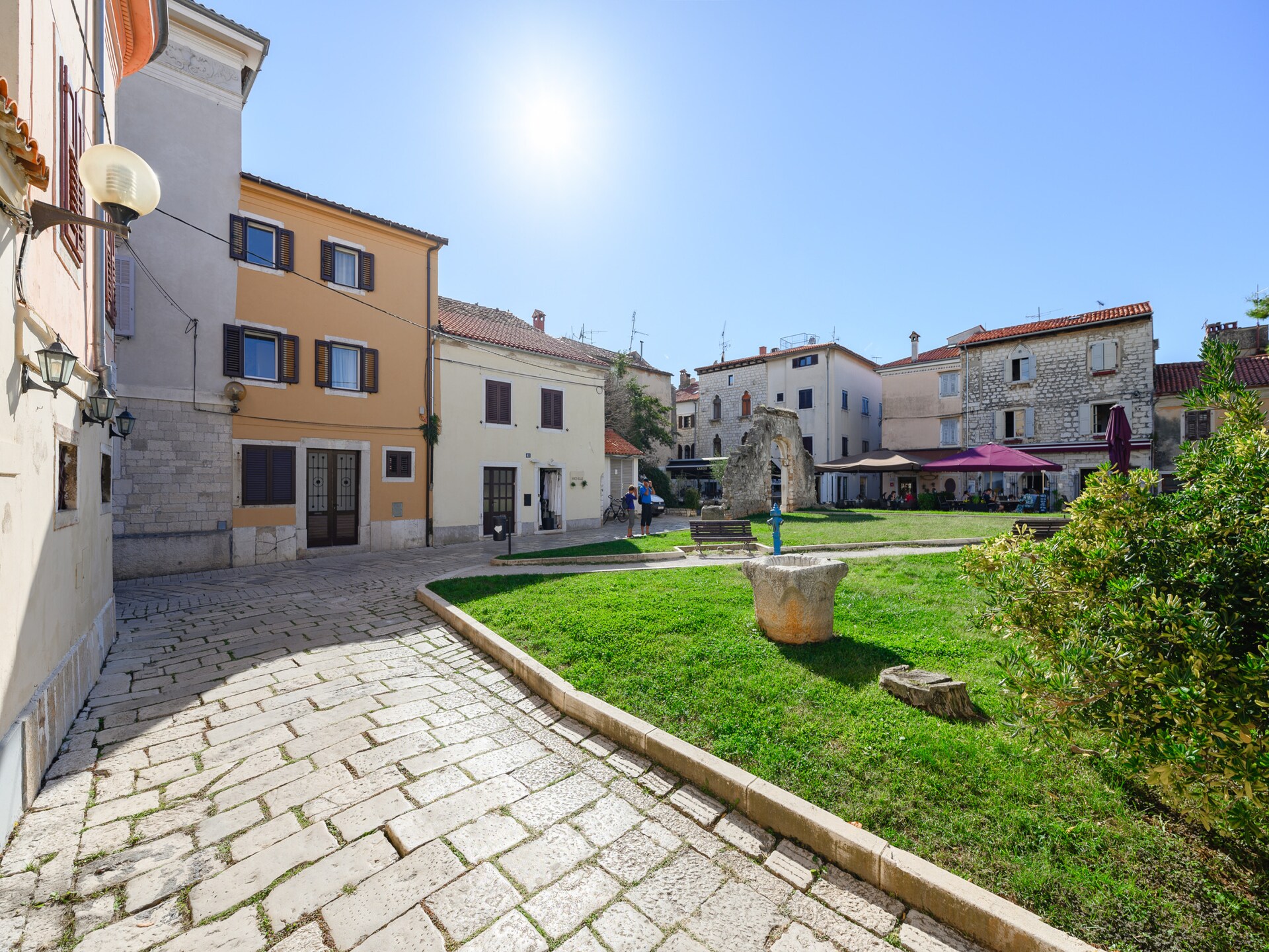 Modern studio-appartement in hartje Porec, 250 meter van het strand - foto 16