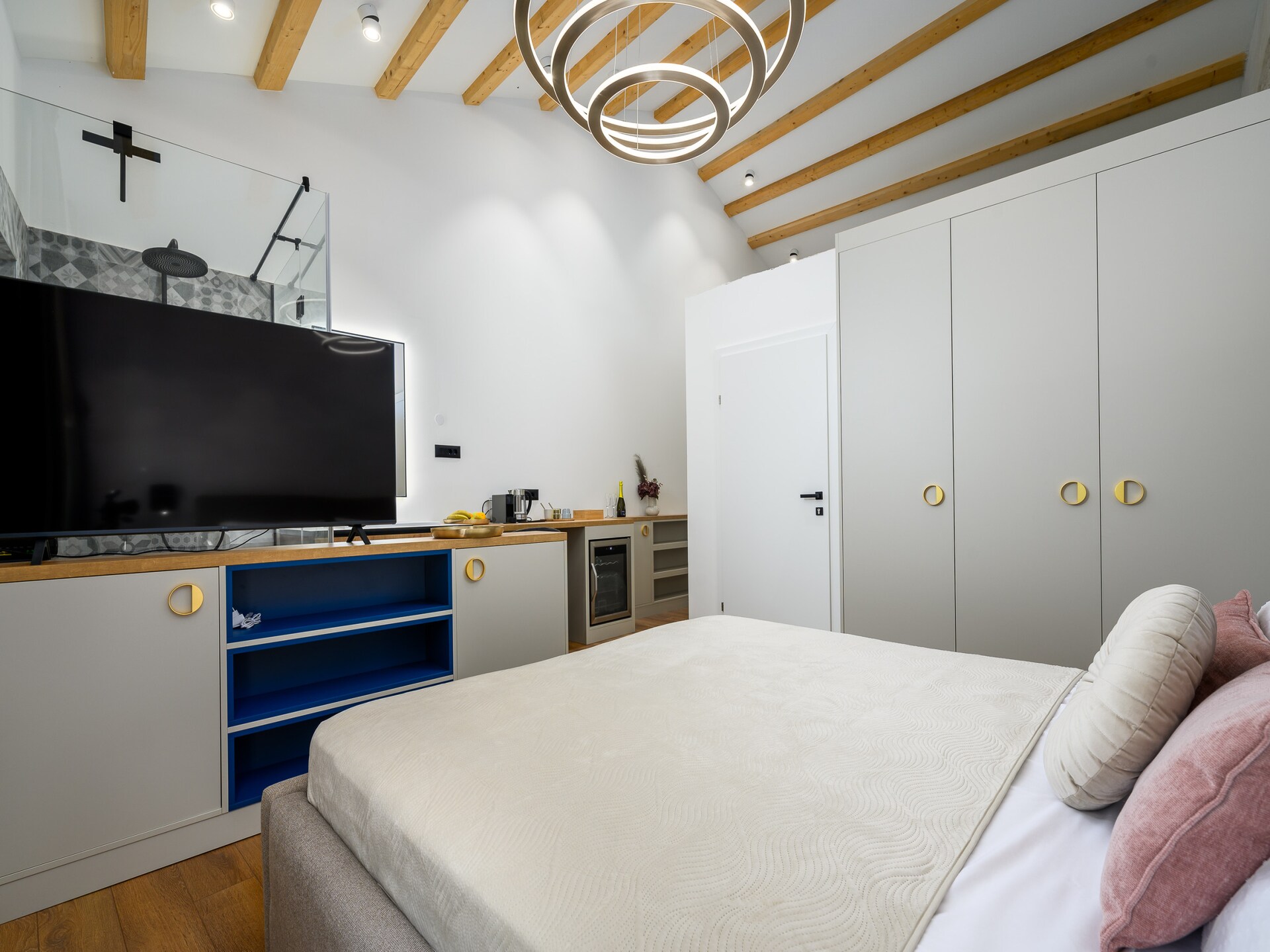 Modern studio-appartement in hartje Porec, 250 meter van het strand - foto 4