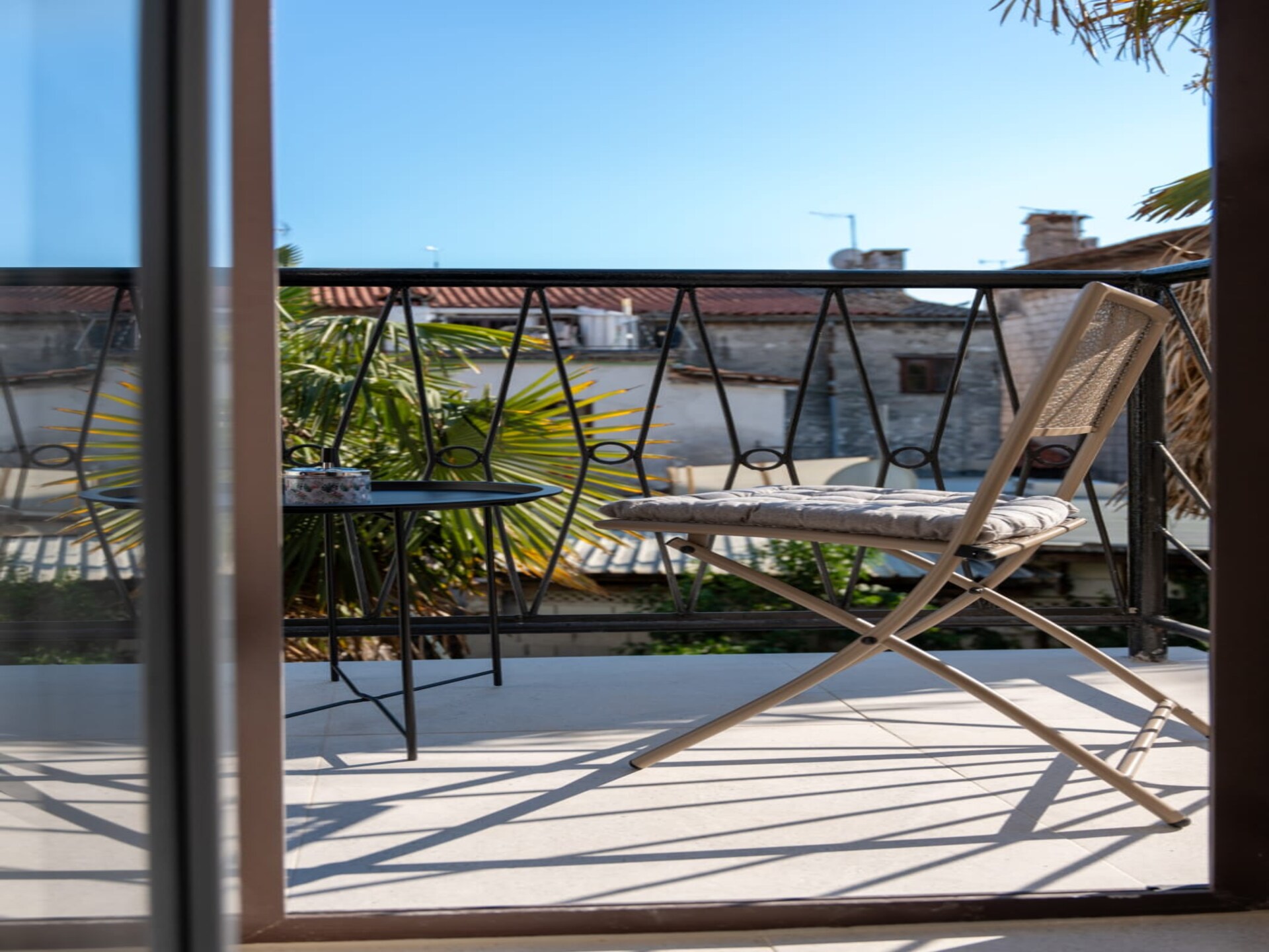 Modern studio-appartement in hartje Porec, 250 meter van het strand - foto 12