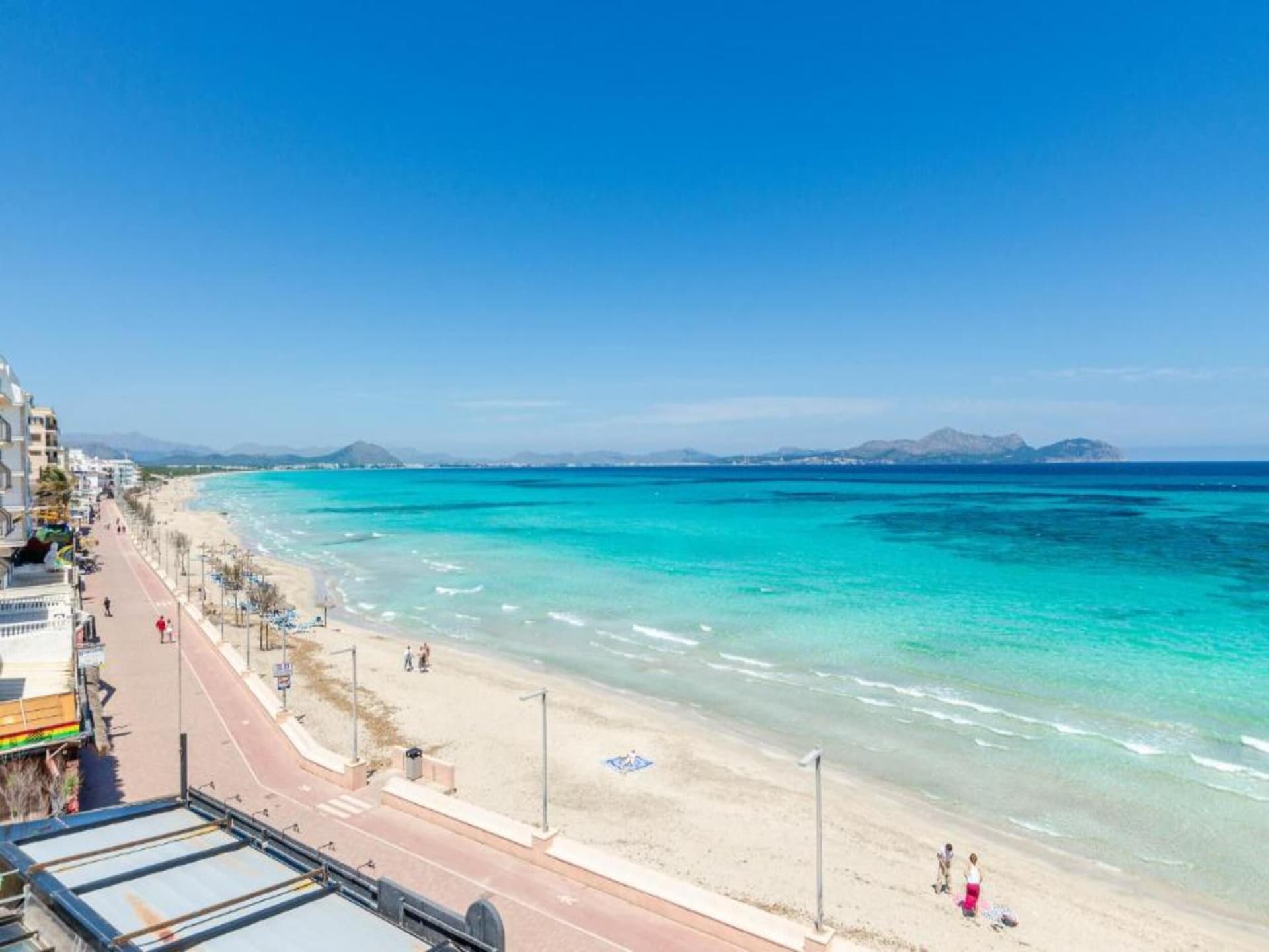 Villa Mediterranean: Luxe aan het strand van Platja de Muro - foto 31