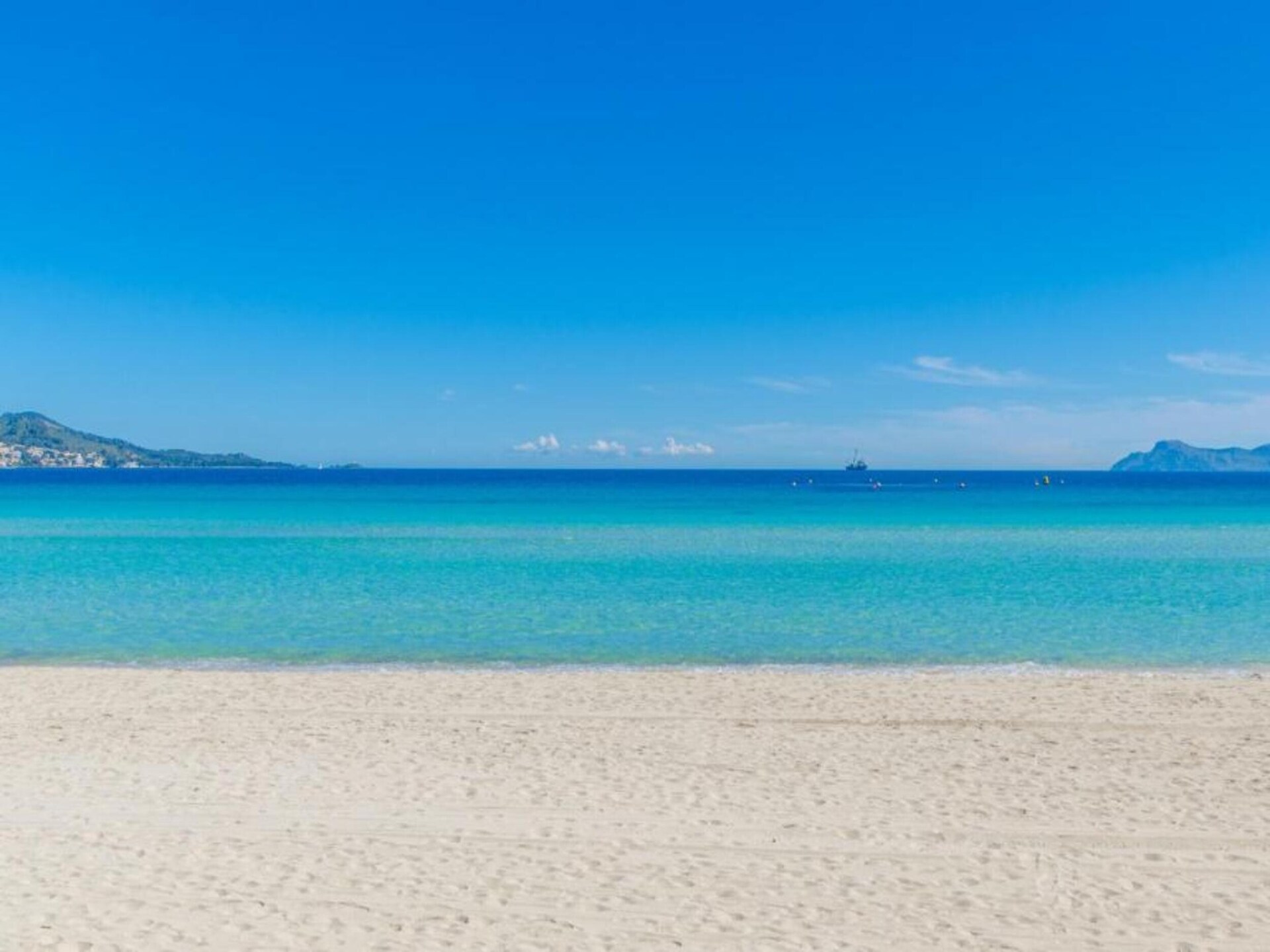 Villa Mediterranean: Luxe aan het strand van Platja de Muro - foto 33