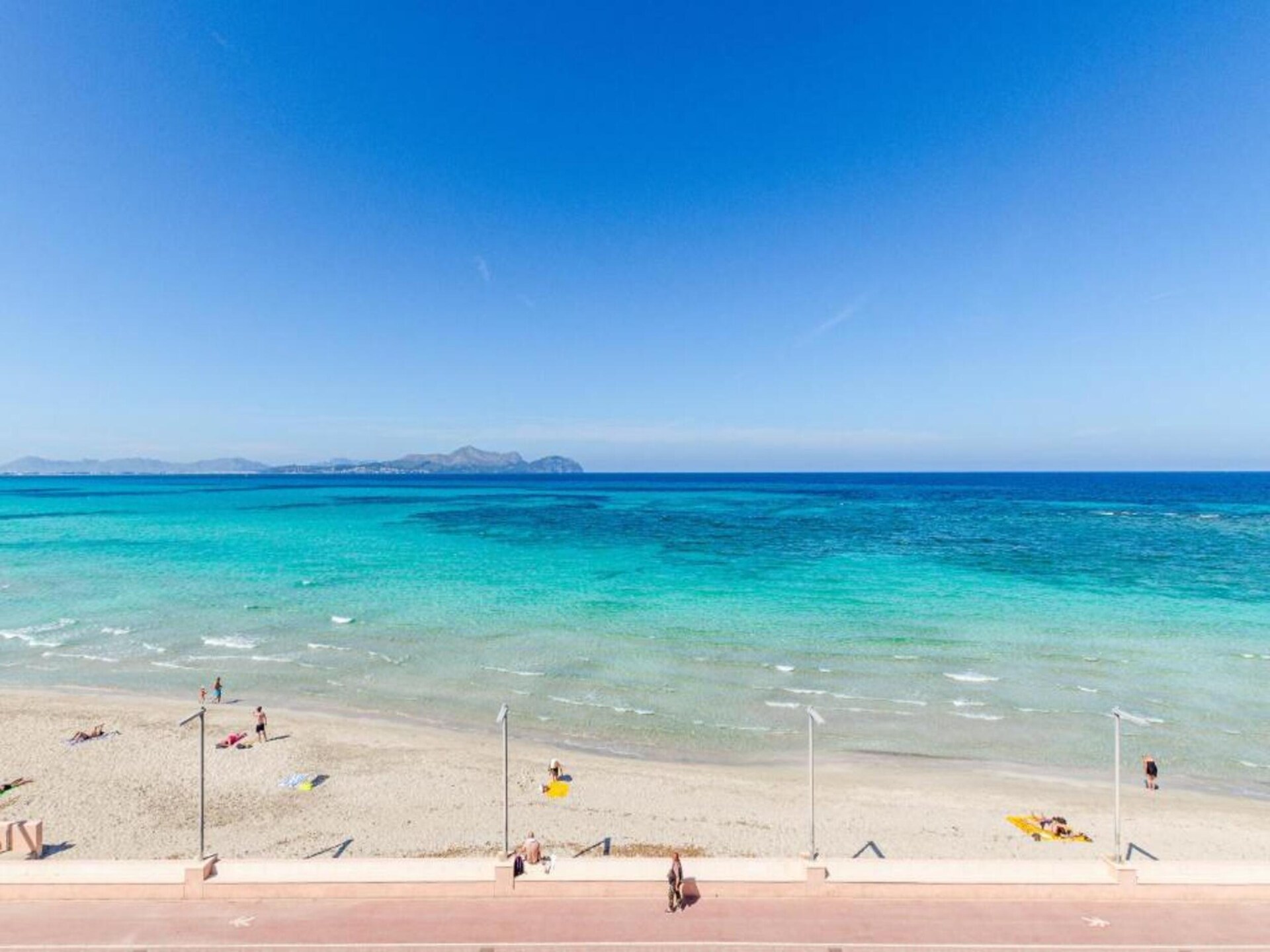 Villa Mediterranean: Luxe aan het strand van Platja de Muro - foto 34