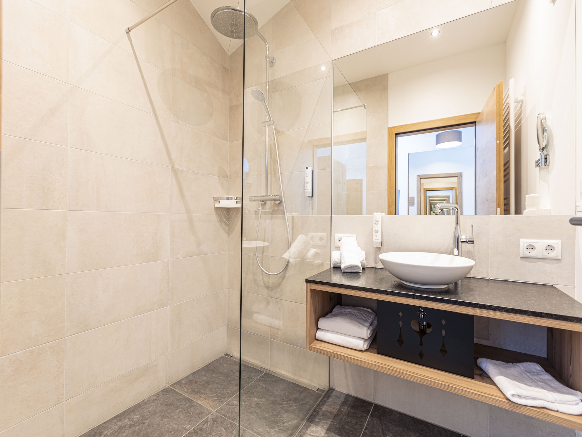 Op 750m van centrum: appartement aan de piste in Rauris - foto 18
