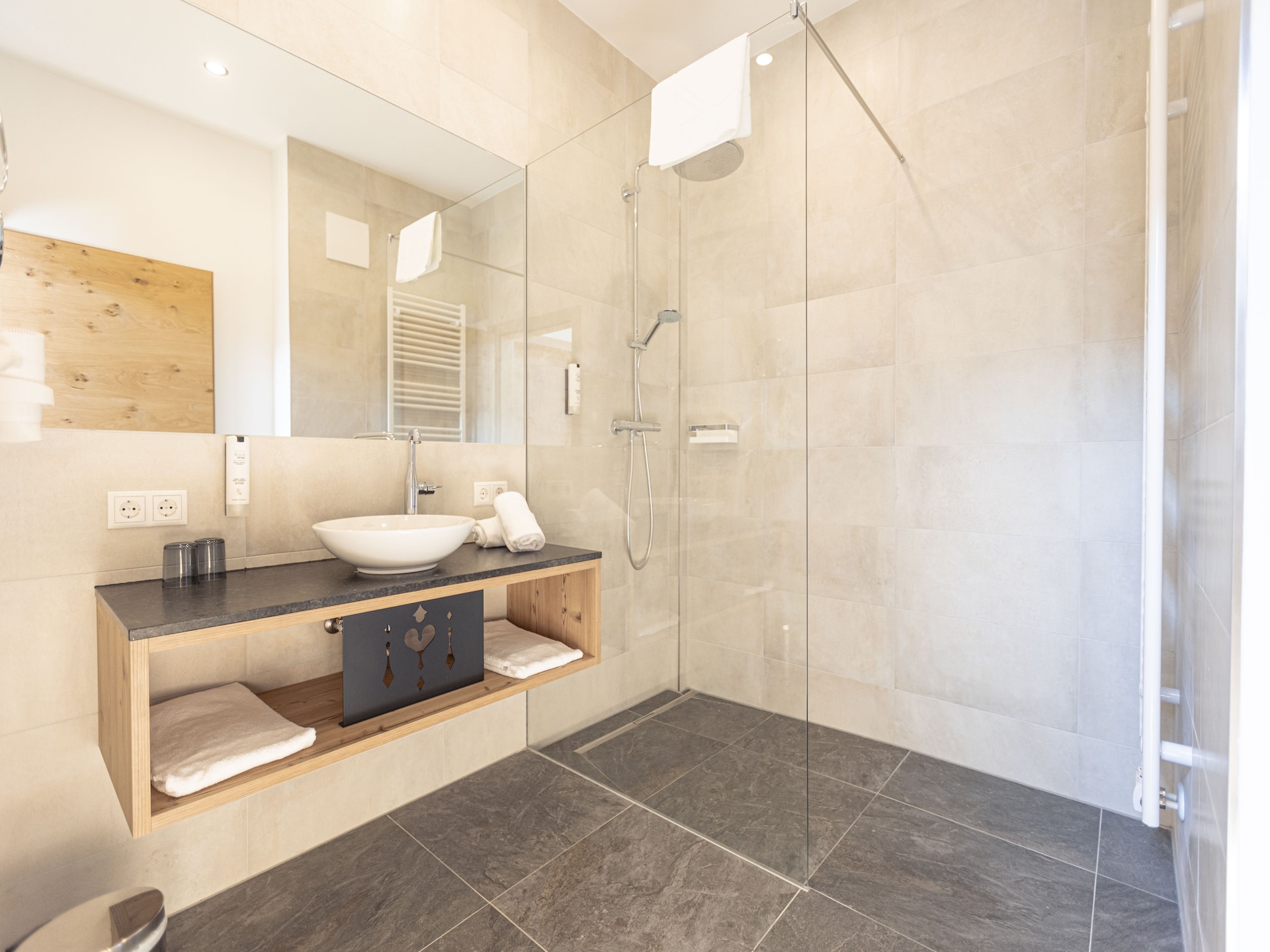Op 750m van centrum: luxe appartement aan de piste in Rauris - foto 14