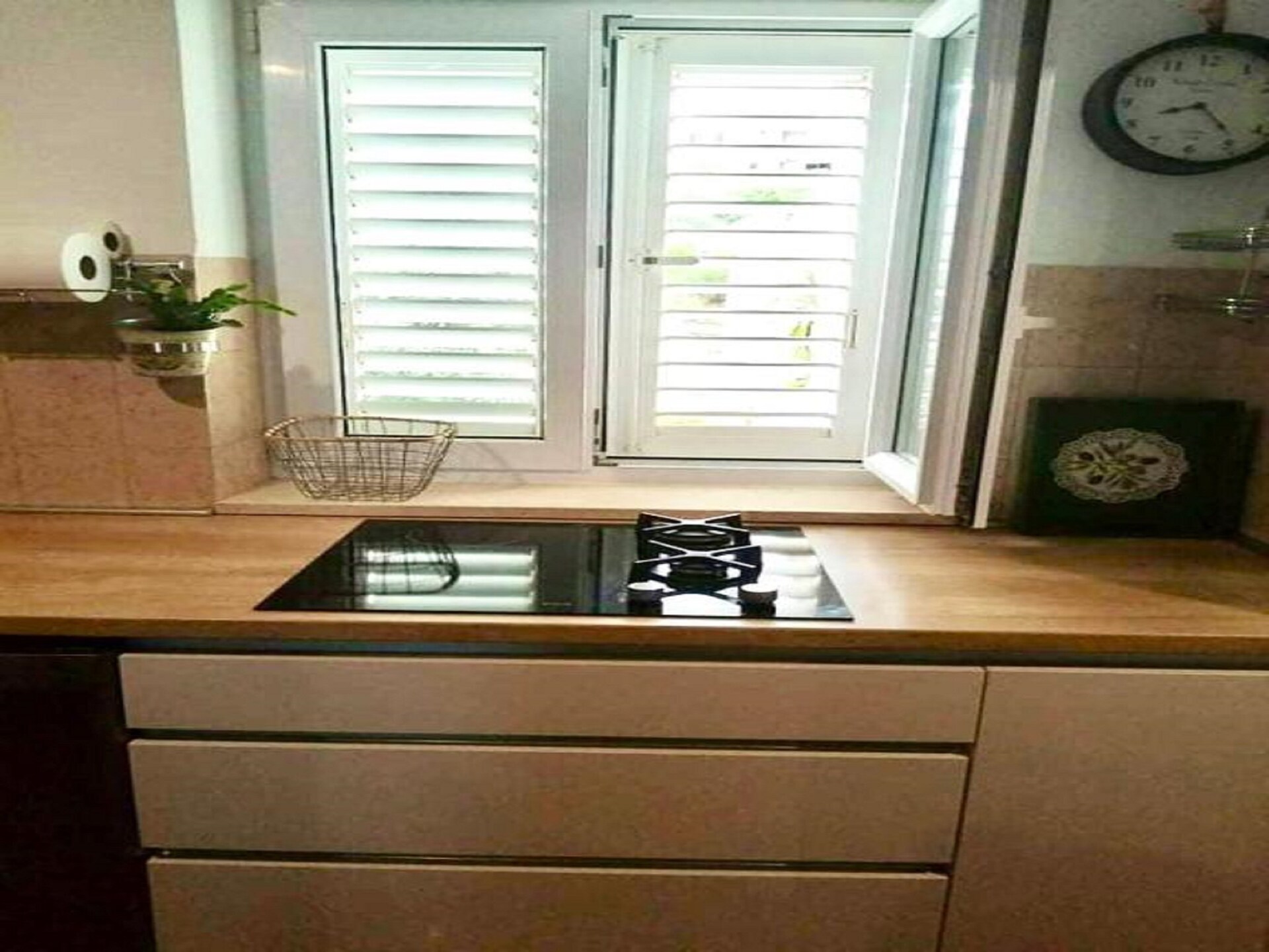 5-persoons appartement aan het strand in Postira - foto 11