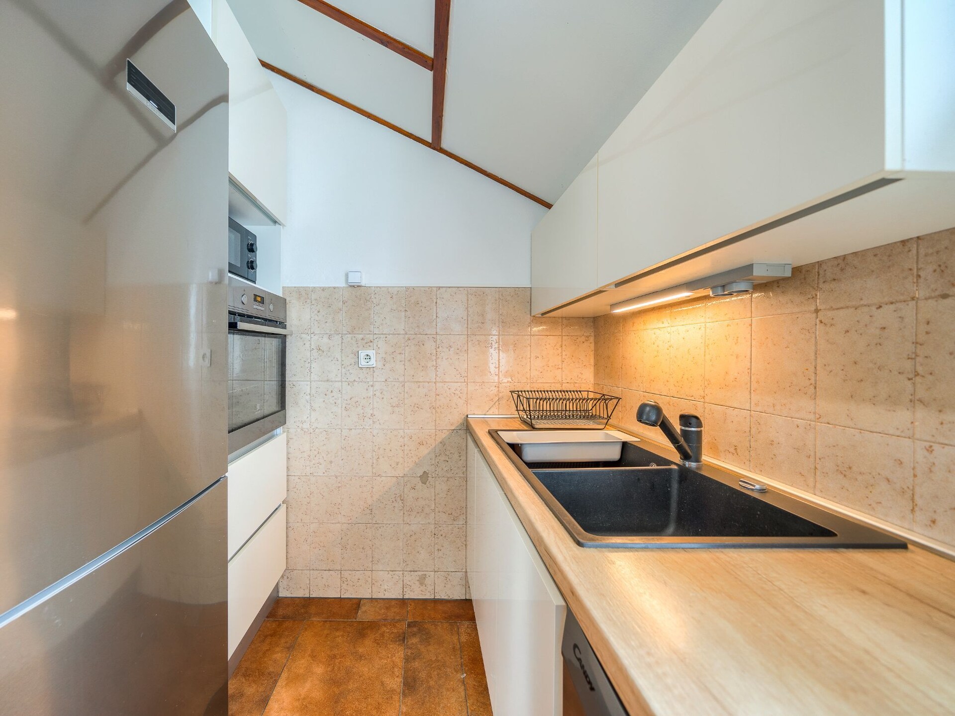 5-persoons appartement aan het strand in Postira - foto 6