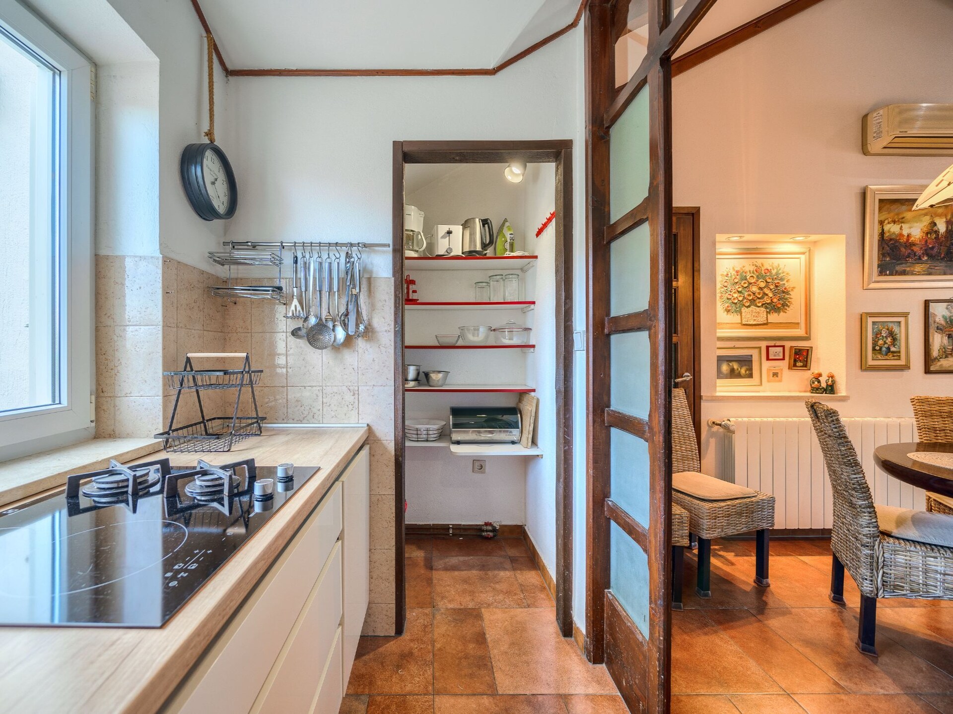 5-persoons appartement aan het strand in Postira - foto 7