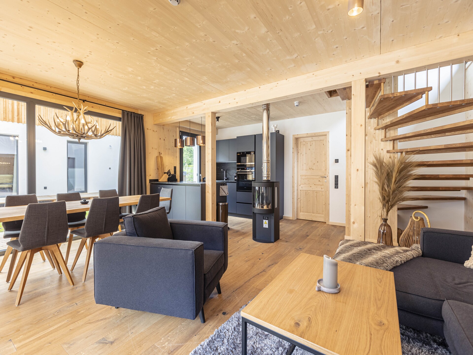 Ruim chalet voor 10 personen aan de skipiste met sauna en whirlpool - foto 2