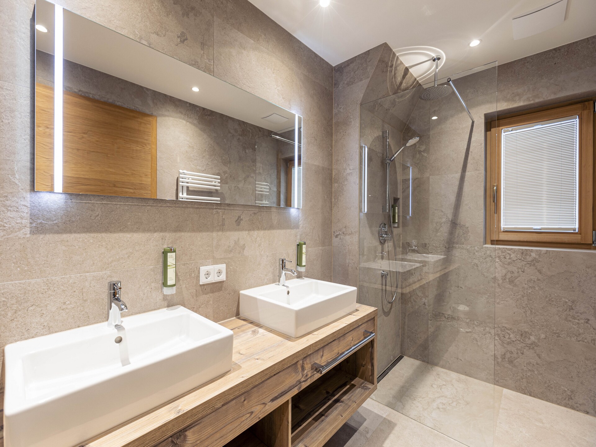 Dorfresort Kitzbühel 11: Luxe vakantiehuis met wellness op 50m van het centrum - foto 17