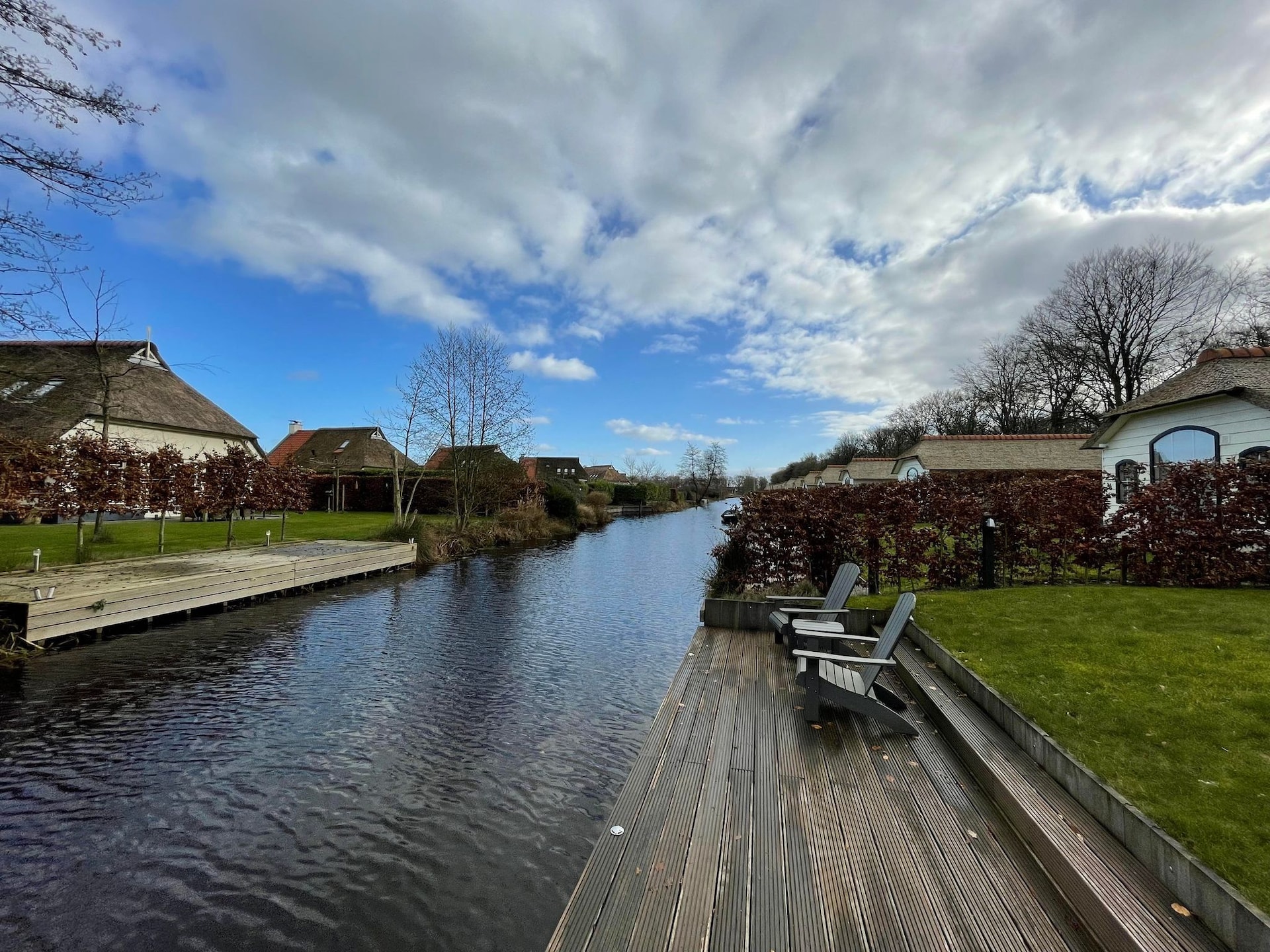 Sfeervol boerderijchalet aan het water in rustig Sint Nicolaasga - foto 12