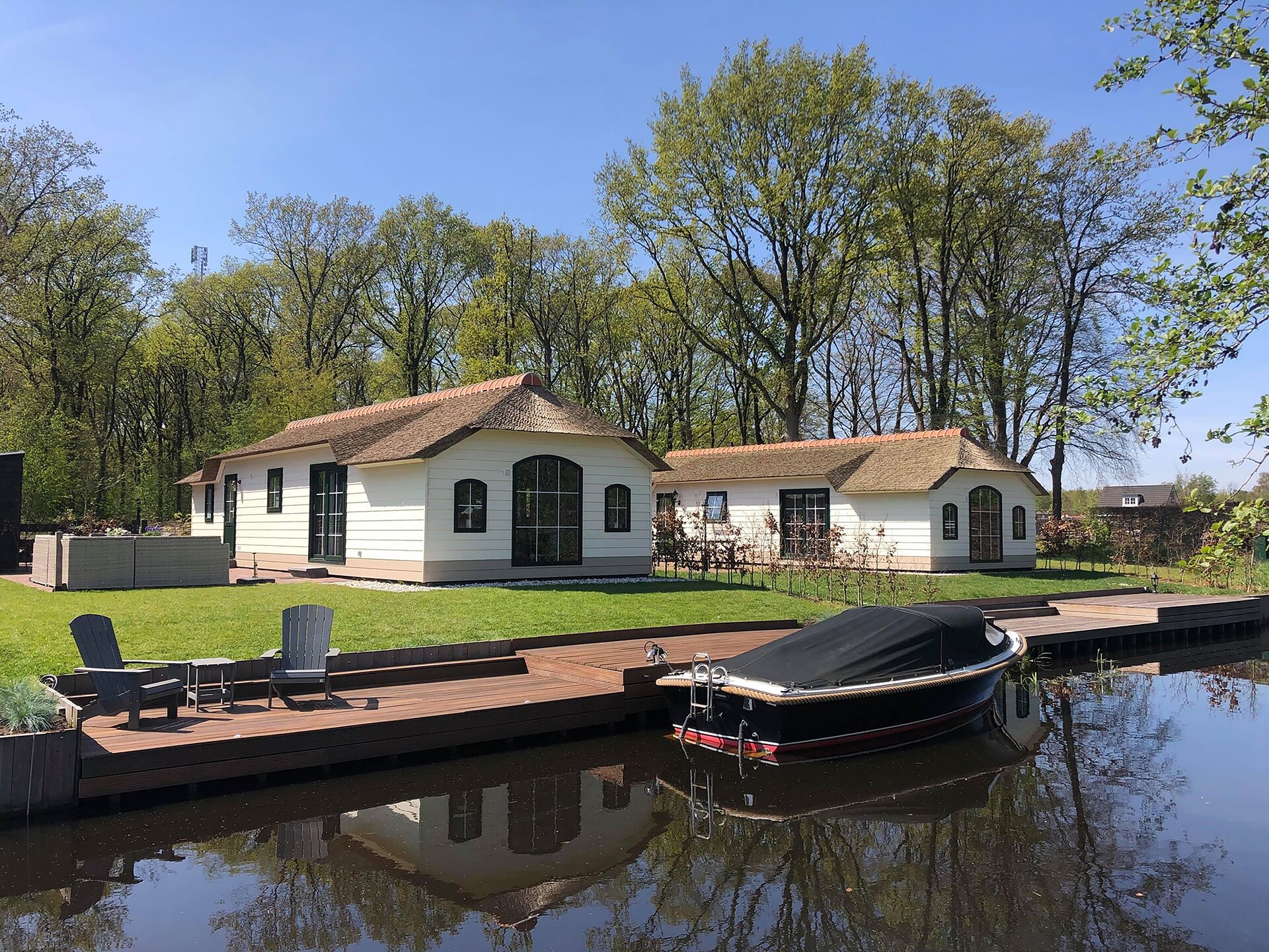 Boerderijchalet aan het Sneekermeer | 3 slaapkamers, eigen aanlegsteiger - foto 9