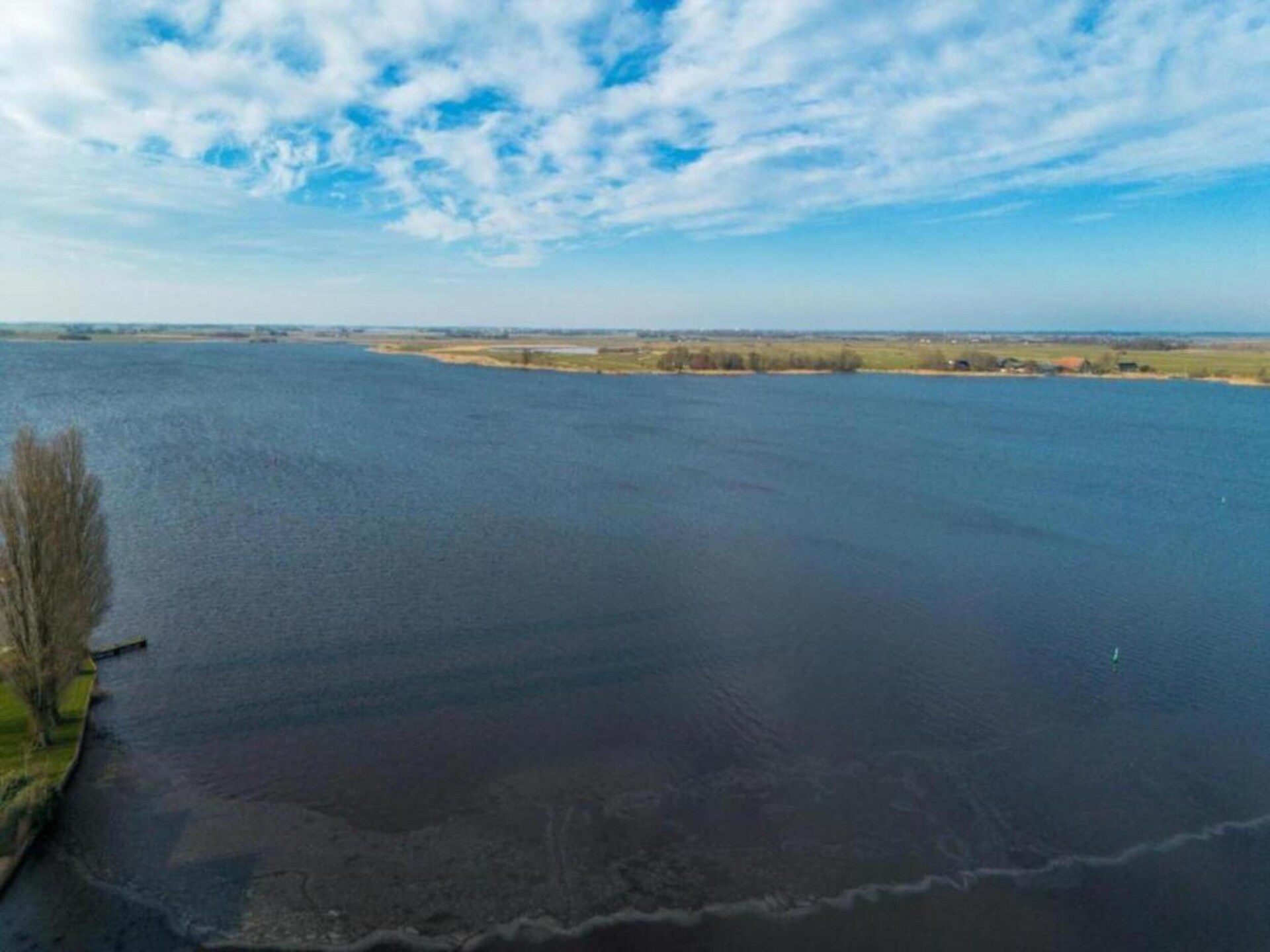 Boerderijchalet aan het Sneekermeer | 3 slaapkamers, eigen aanlegsteiger - foto 32