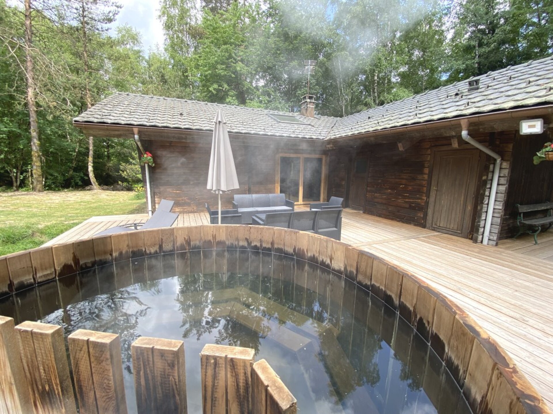 Houten chalet met hottub aan de rivier bij La Bresse - foto 37