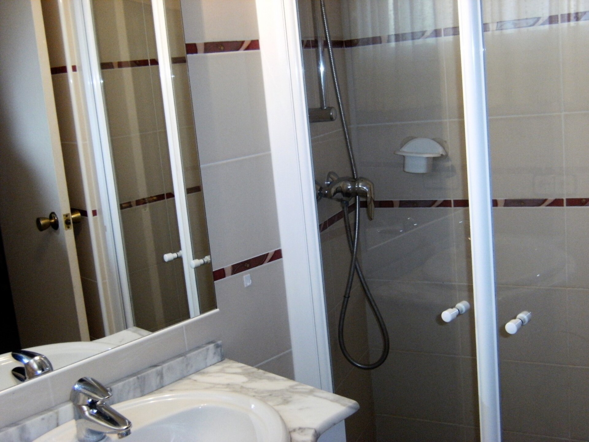 Strandappartement voor 6 aan de golfbaan in Estartit, 30m van zee - foto 16