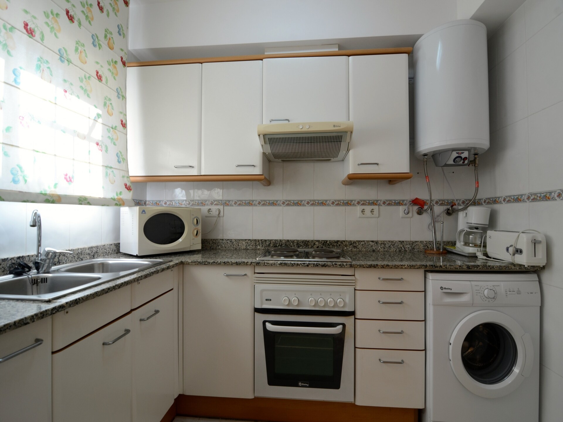 Knus vakantiehuis aan de Costa Brava met gemeenschappelijk zwembad - foto 12