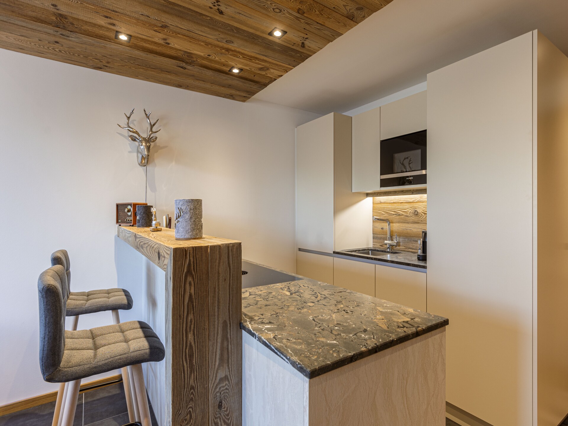 Aan de piste: Ruim penthouse in centrum van Lermoos - foto 8