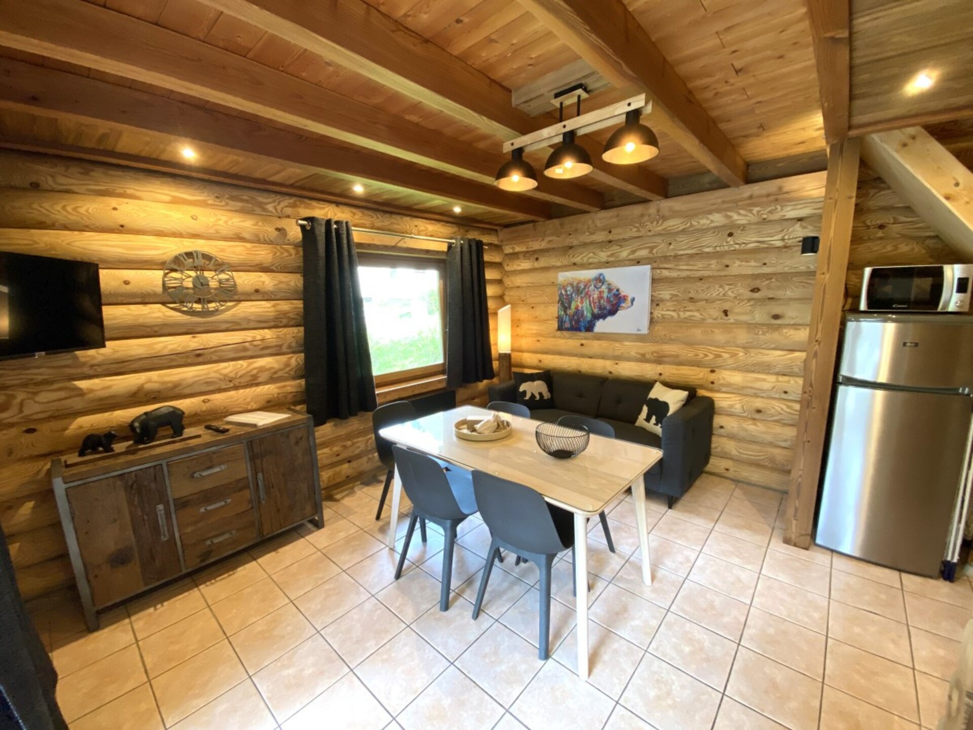 Authentiek blokhut chalet aan de rivier met uitzicht op de bergen - foto 7