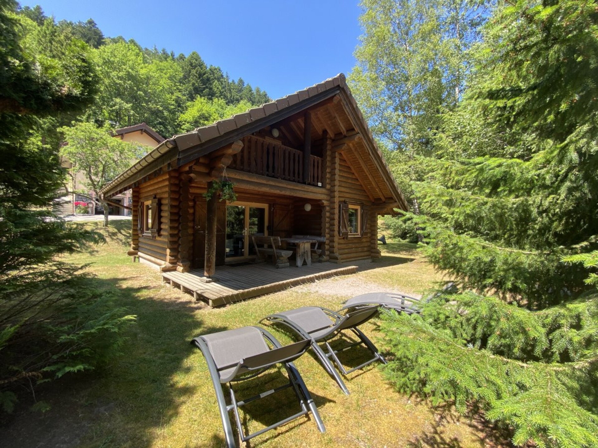 Authentiek blokhut chalet aan de rivier met uitzicht op de bergen - foto 24