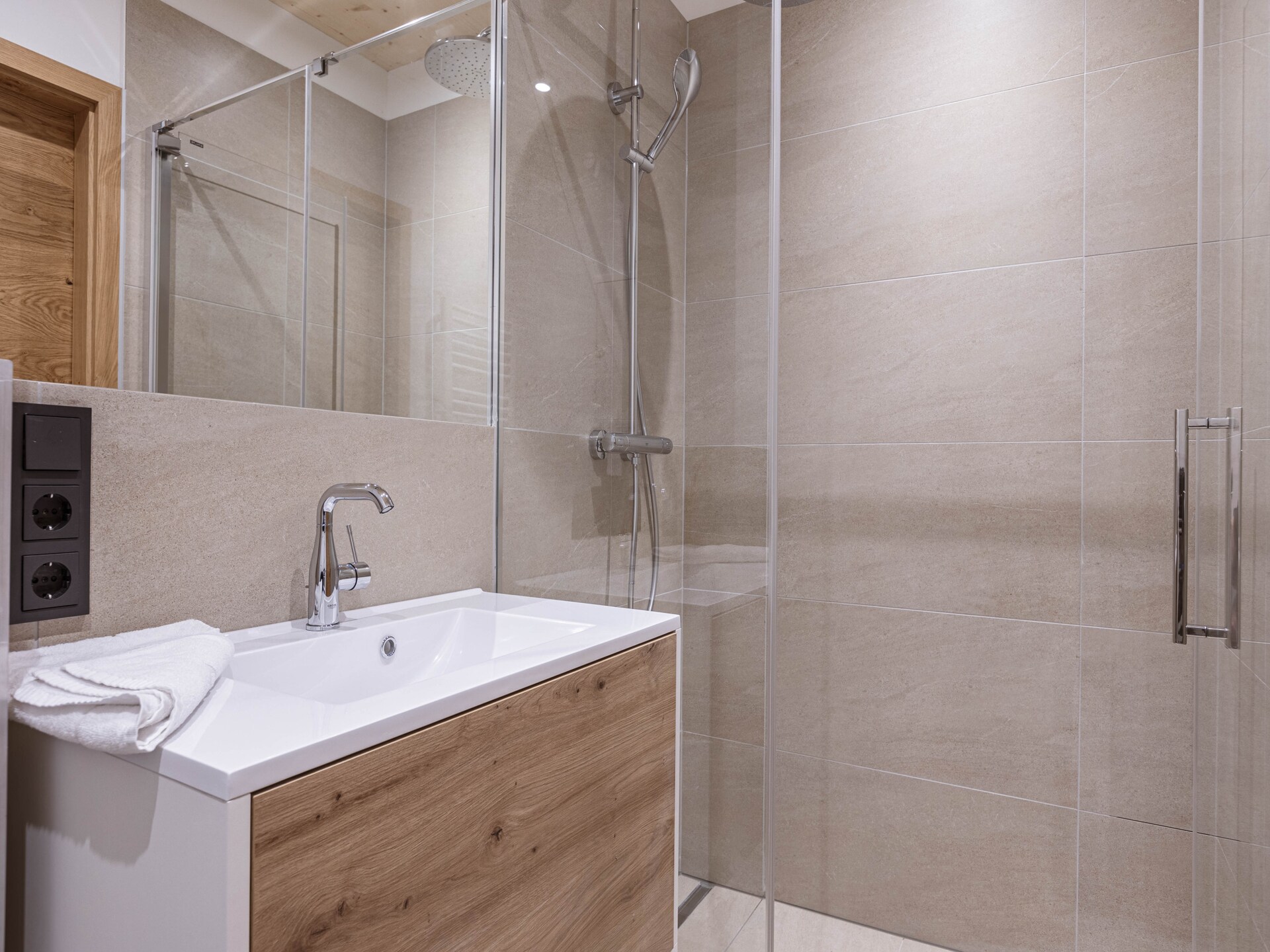 Luxe 88m² suite in Saalbach met ski-in/ski-out, privésauna en buitenzwembad - foto 12