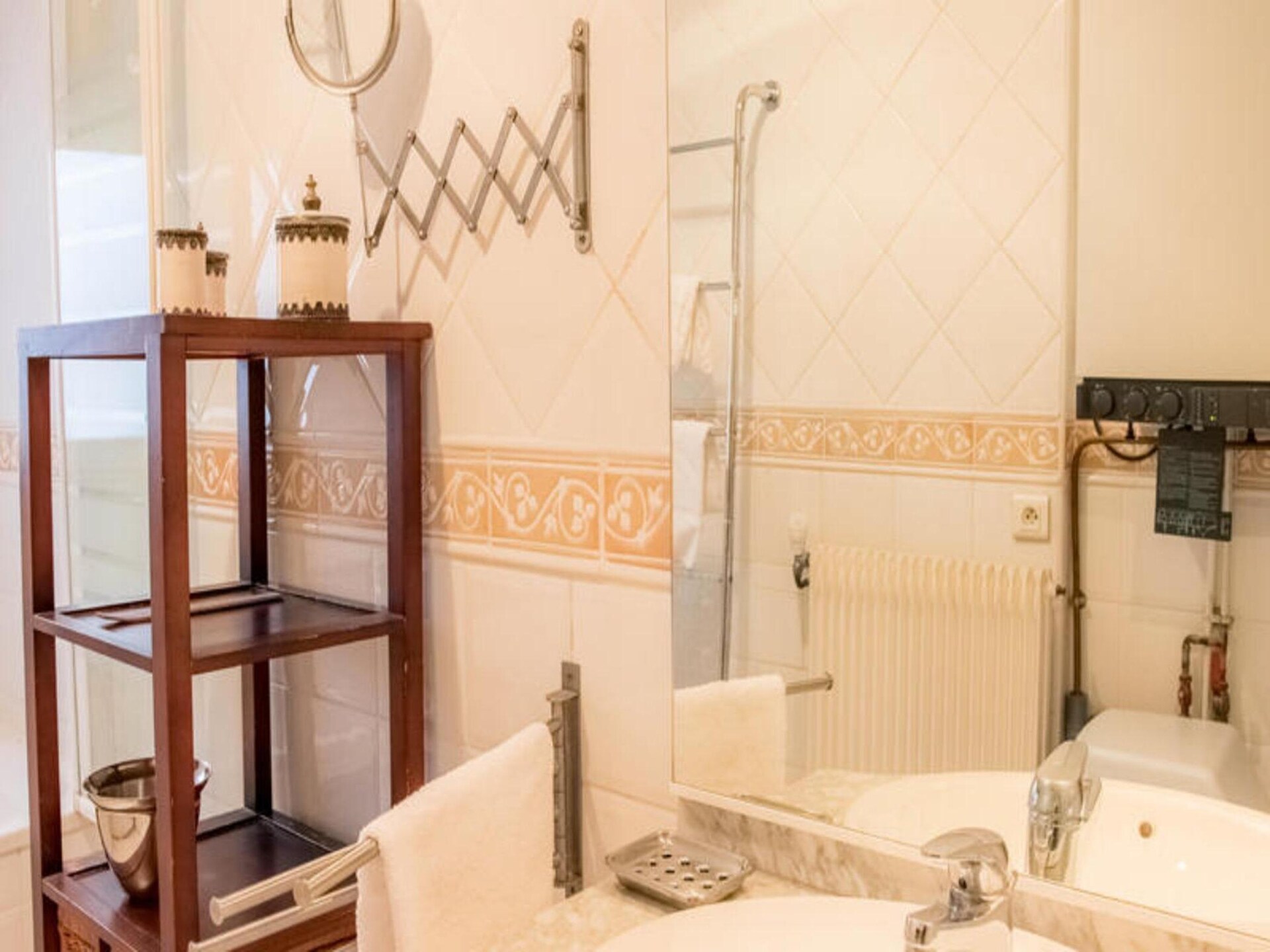 Authentiek bourgeois-appartement aan Place de la Canourgue, Montpellier - foto 24