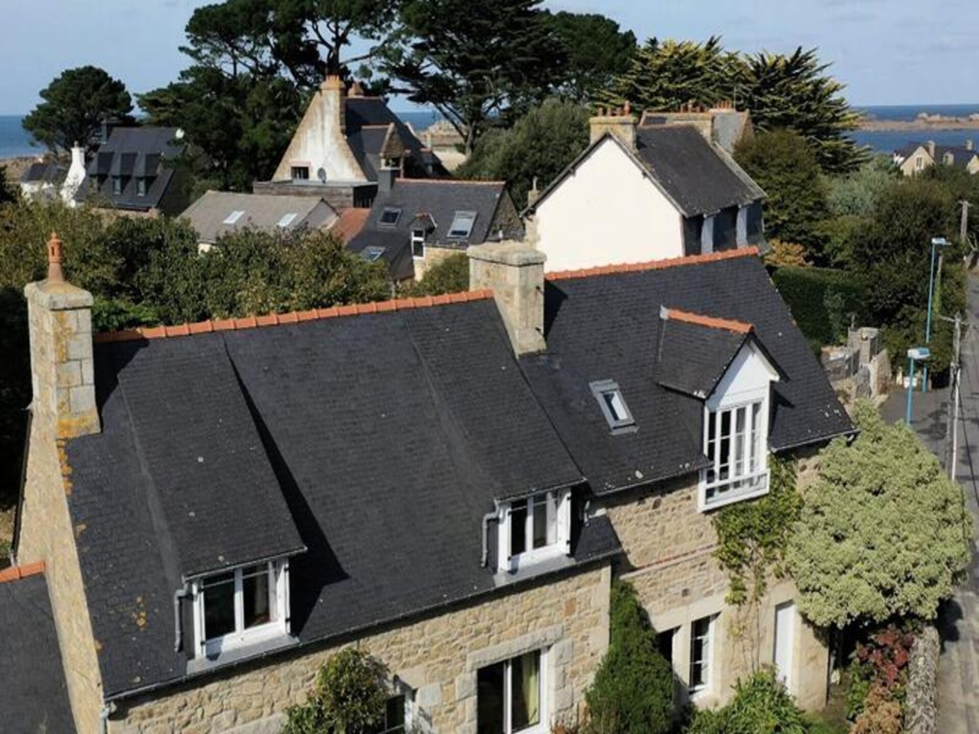 Vrijstaand Bretons vakantiehuis met ommuurde tuin in Penvénan, voor 7 personen - foto 23