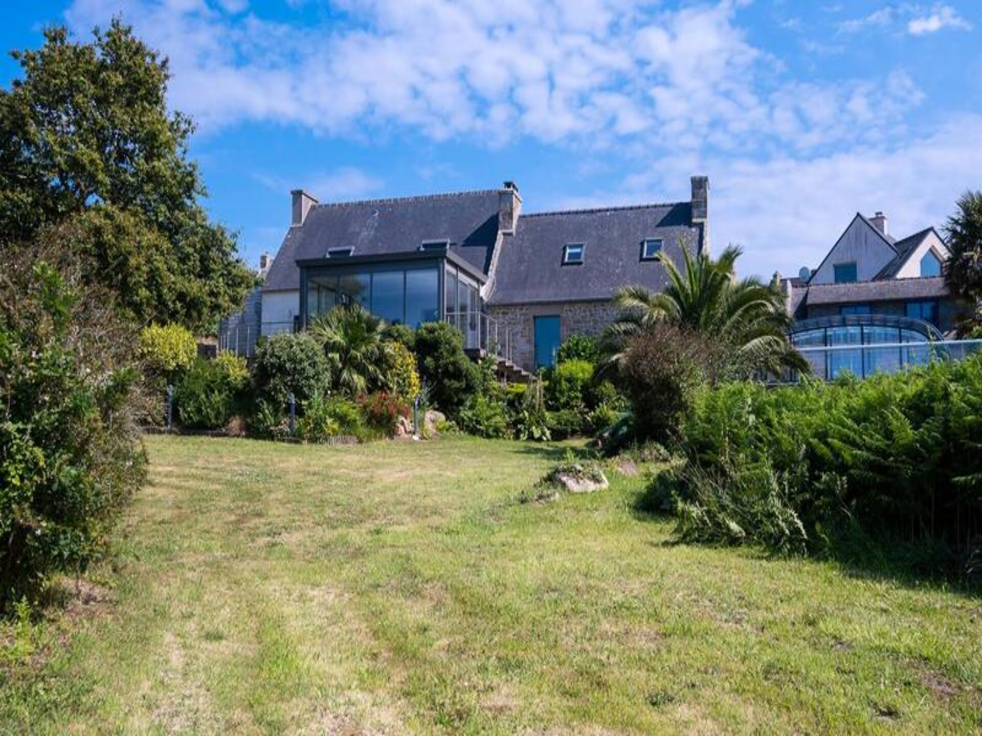 Bretons vakantiehuis met panoramisch zeezicht en verwarmd zwembad in Trébeurden - foto 17