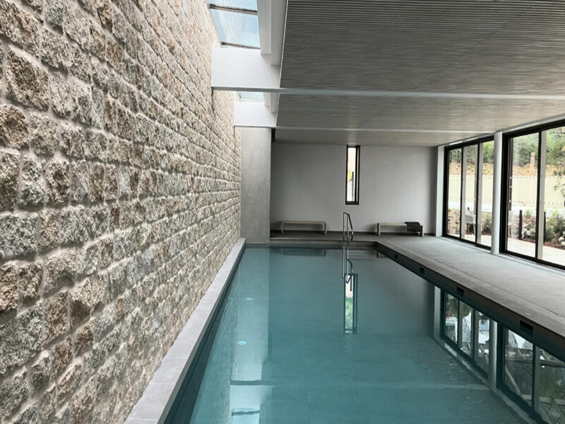 Rouzic: luxe appartement aan zee in Trébeurden met zwembad en terras - foto 23