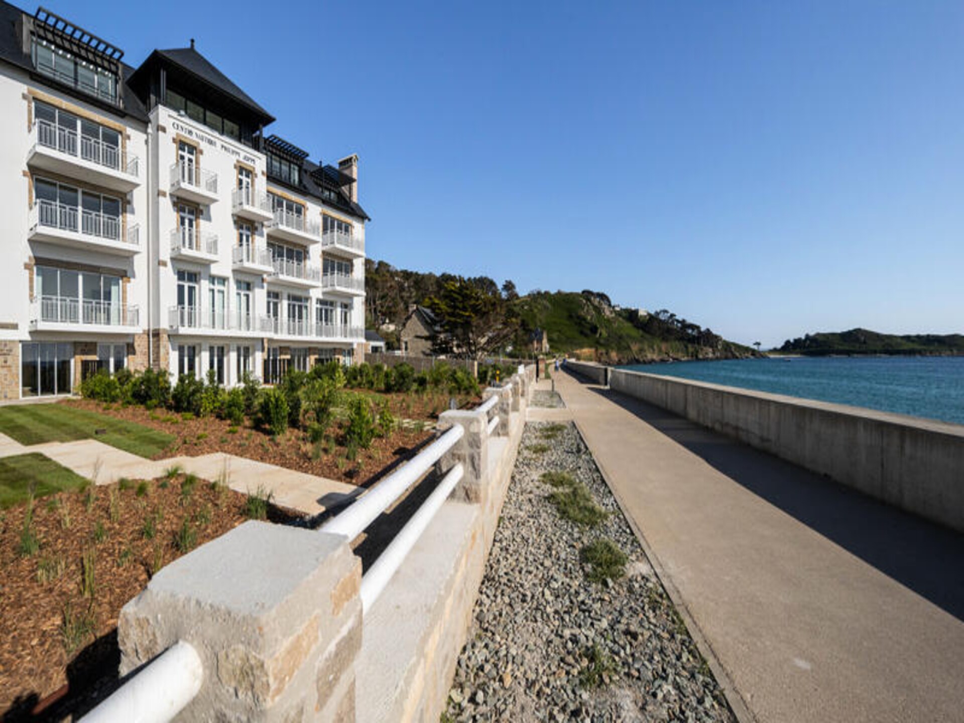 Rouzic: luxe appartement aan zee in Trébeurden met zwembad en terras - foto 41