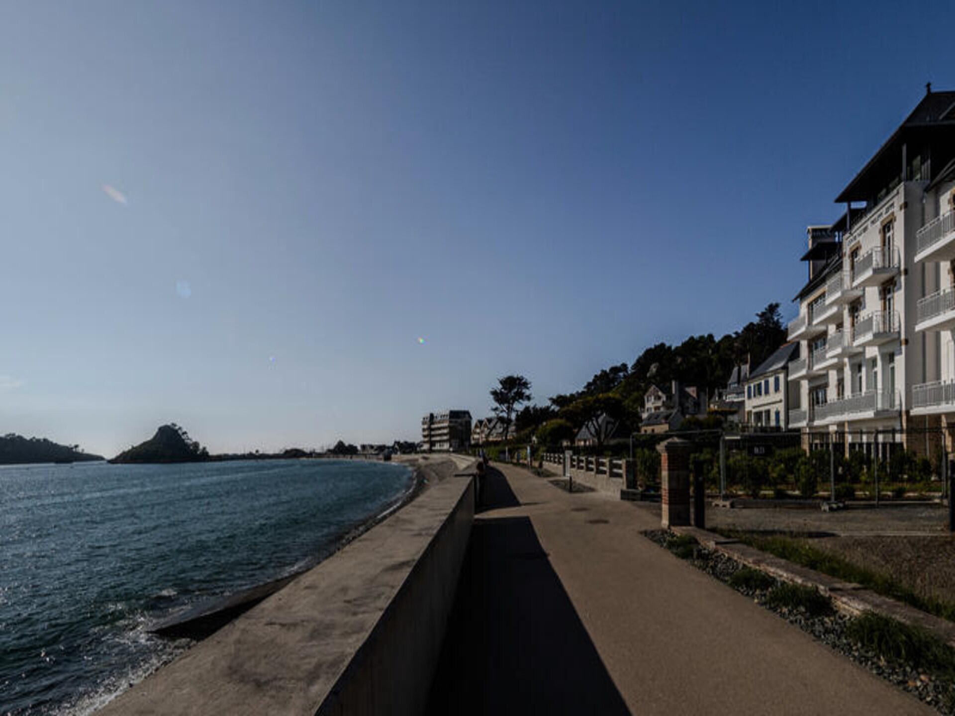 Rouzic: luxe appartement aan zee in Trébeurden met zwembad en terras - foto 78