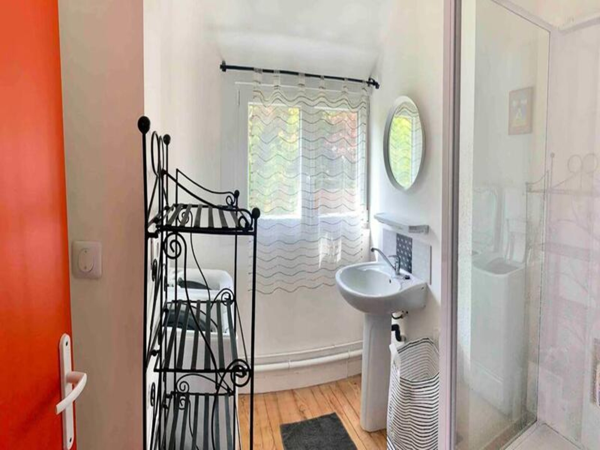 Vrijstaand vakantiehuis met ommuurde tuin op 800m van zee in Trébeurden - foto 18