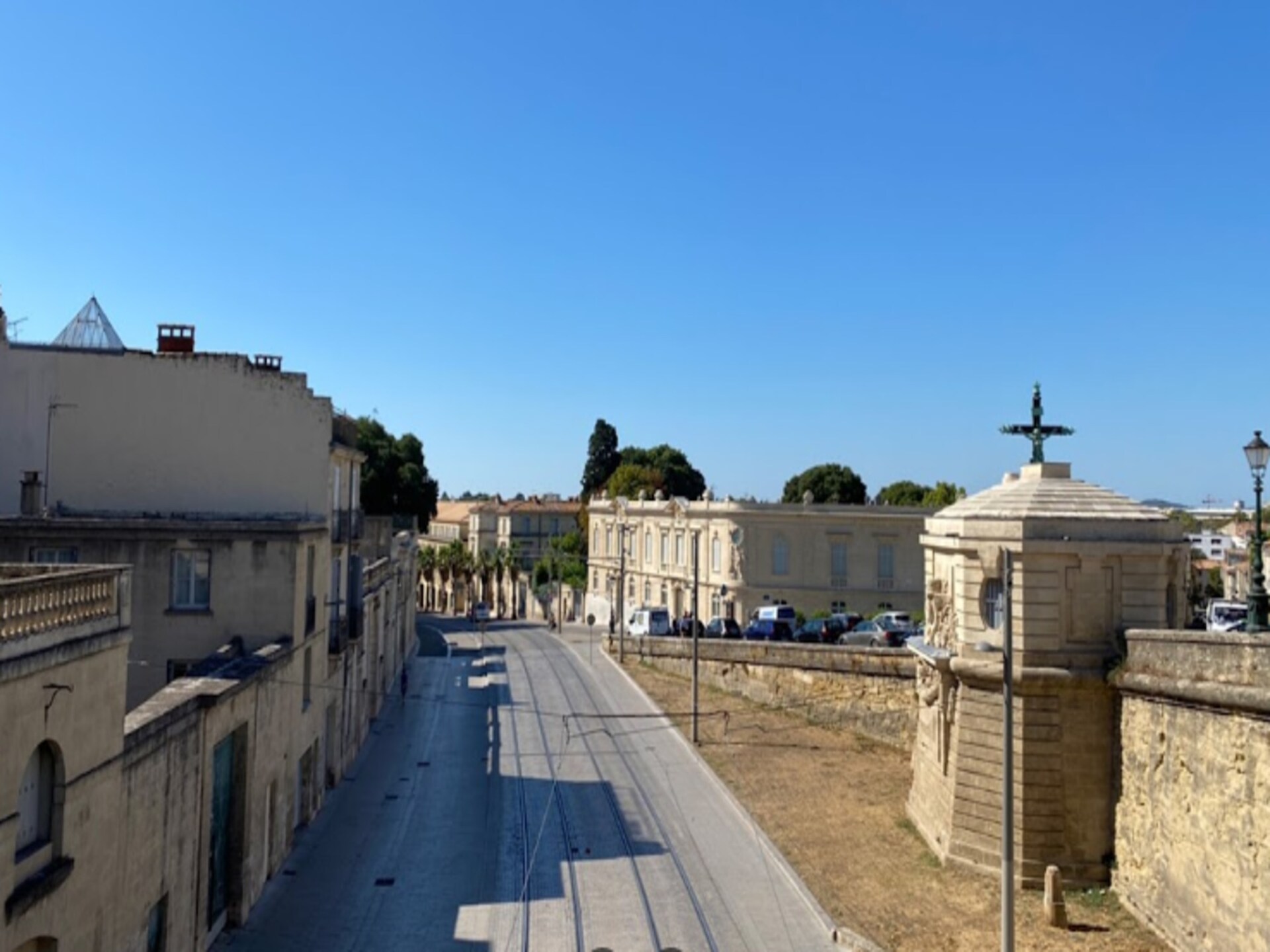 Gerenoveerd 2-kamerappartement met balkon en garage in Aix-les-Bains - foto 32