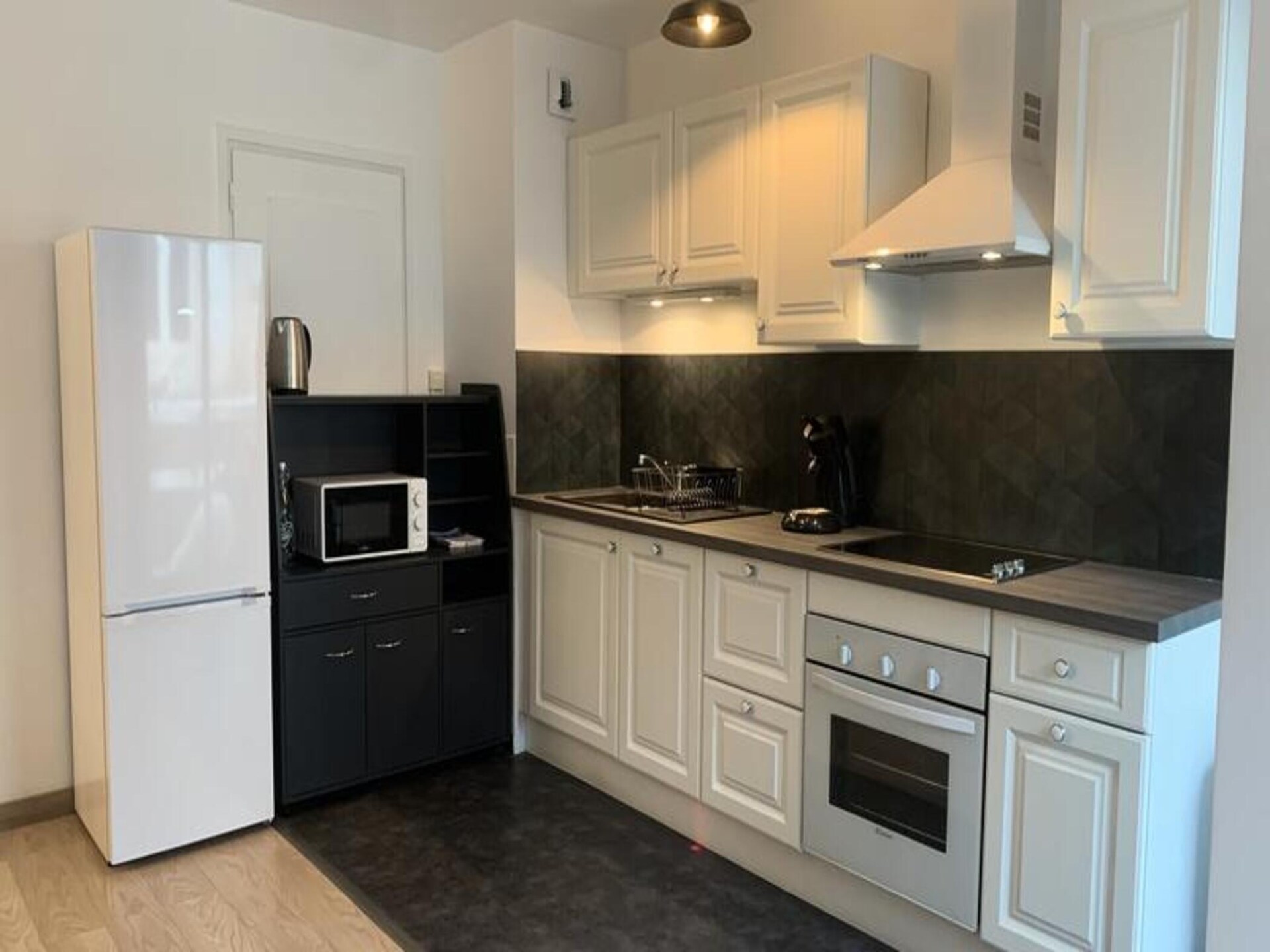 Gerenoveerd 2-kamerappartement met balkon en garage in Aix-les-Bains - foto 18