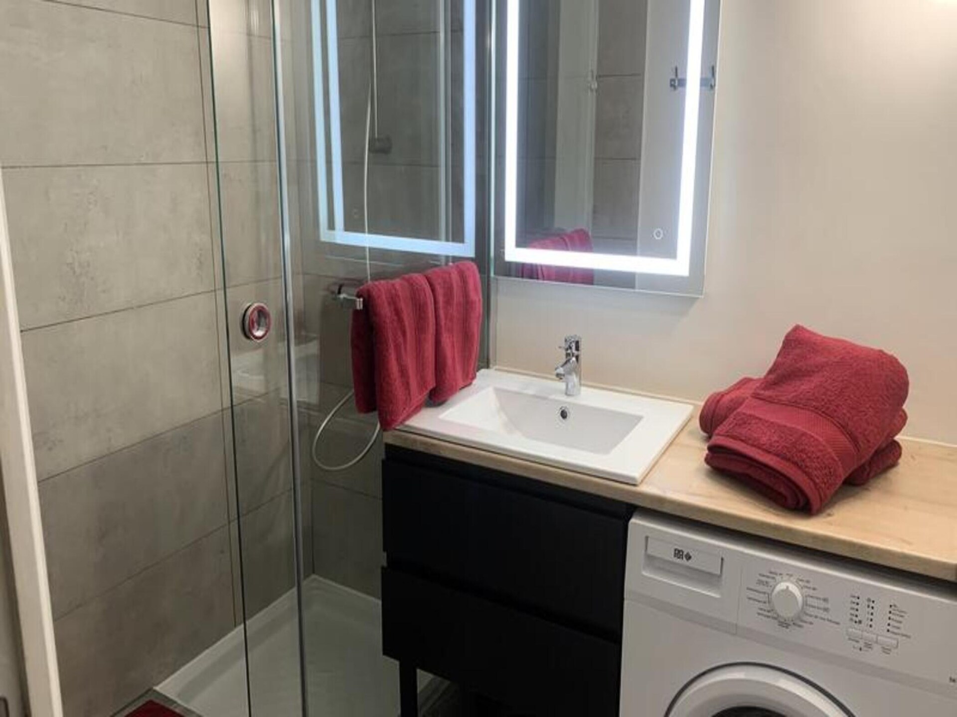 Gerenoveerd 2-kamerappartement met balkon en garage in Aix-les-Bains - foto 19