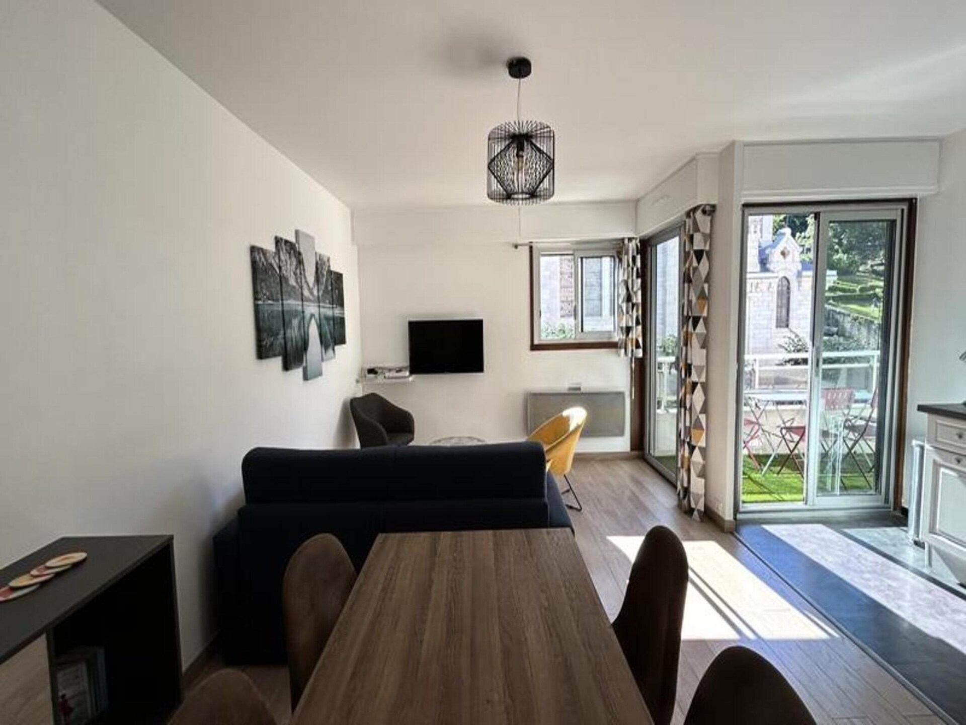 Gerenoveerd 2-kamerappartement met balkon en garage in Aix-les-Bains - foto 3