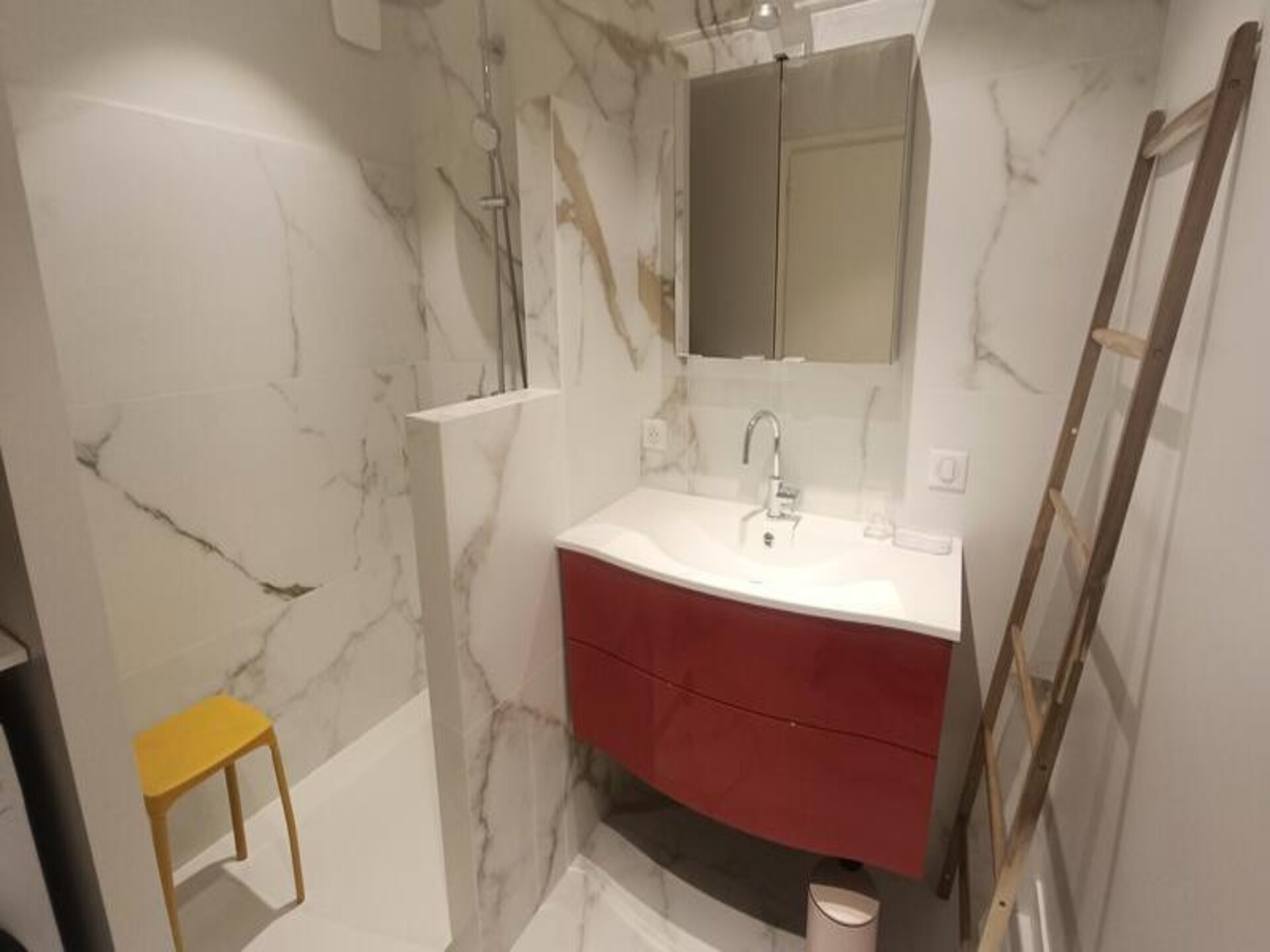 Sfeervol 3-sterren appartement in hartje Aix-les-Bains met balkon - foto 14