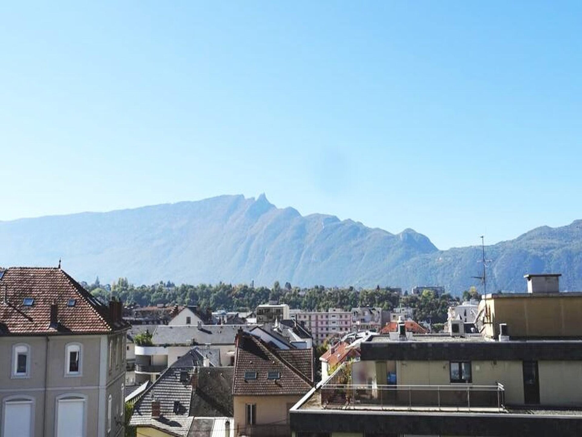 Compact studio met loggia op toplocatie in Aix-les-Bains - foto 10