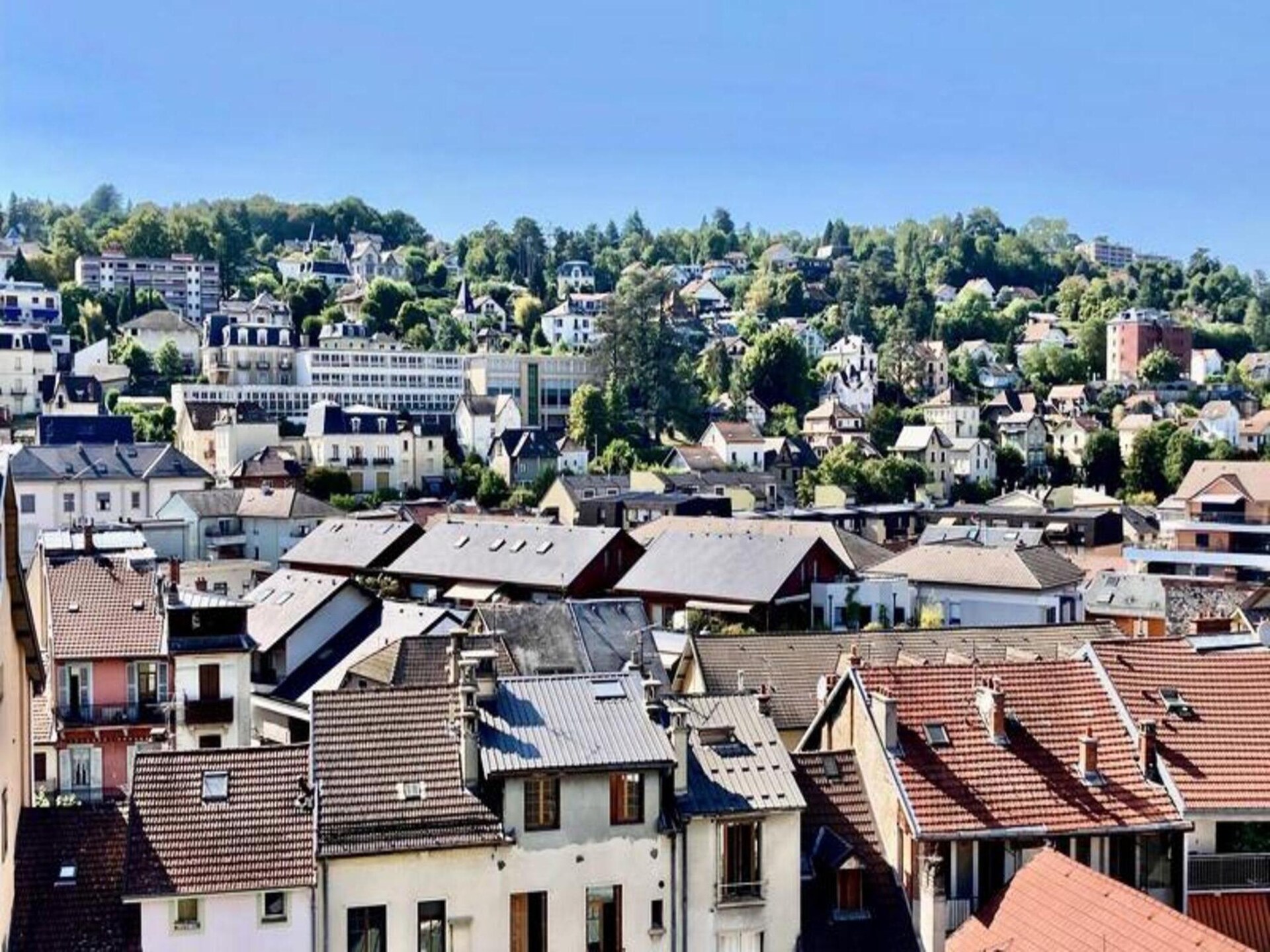 Stijlvol 2-kamerappartement met groot balkon in centrum Aix-les-Bains - foto 29
