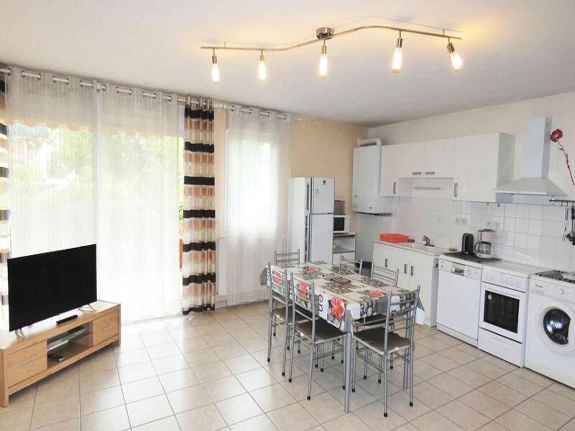 Modern appartement op de begane grond met terras, vlakbij centrum Aix-les-Bains - foto 12